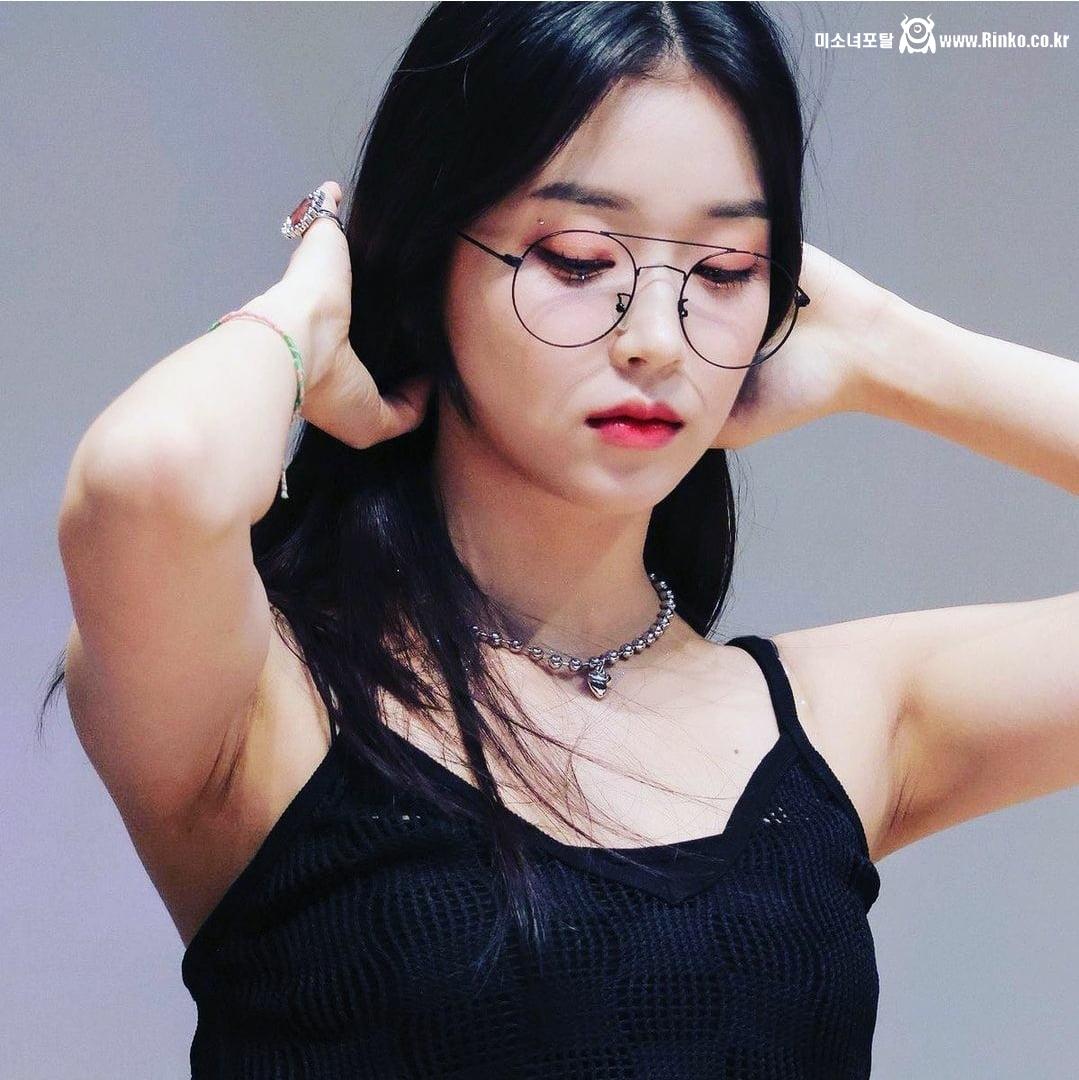 급식충인데 겨갤이랑 인스타 때문에 인생 좆됐음_115512_6.jpg