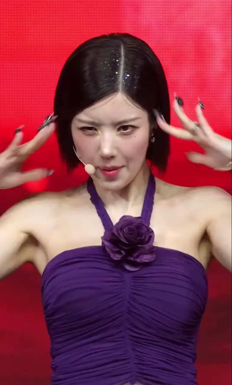 권은비 겨드랑이_115554_2.webp