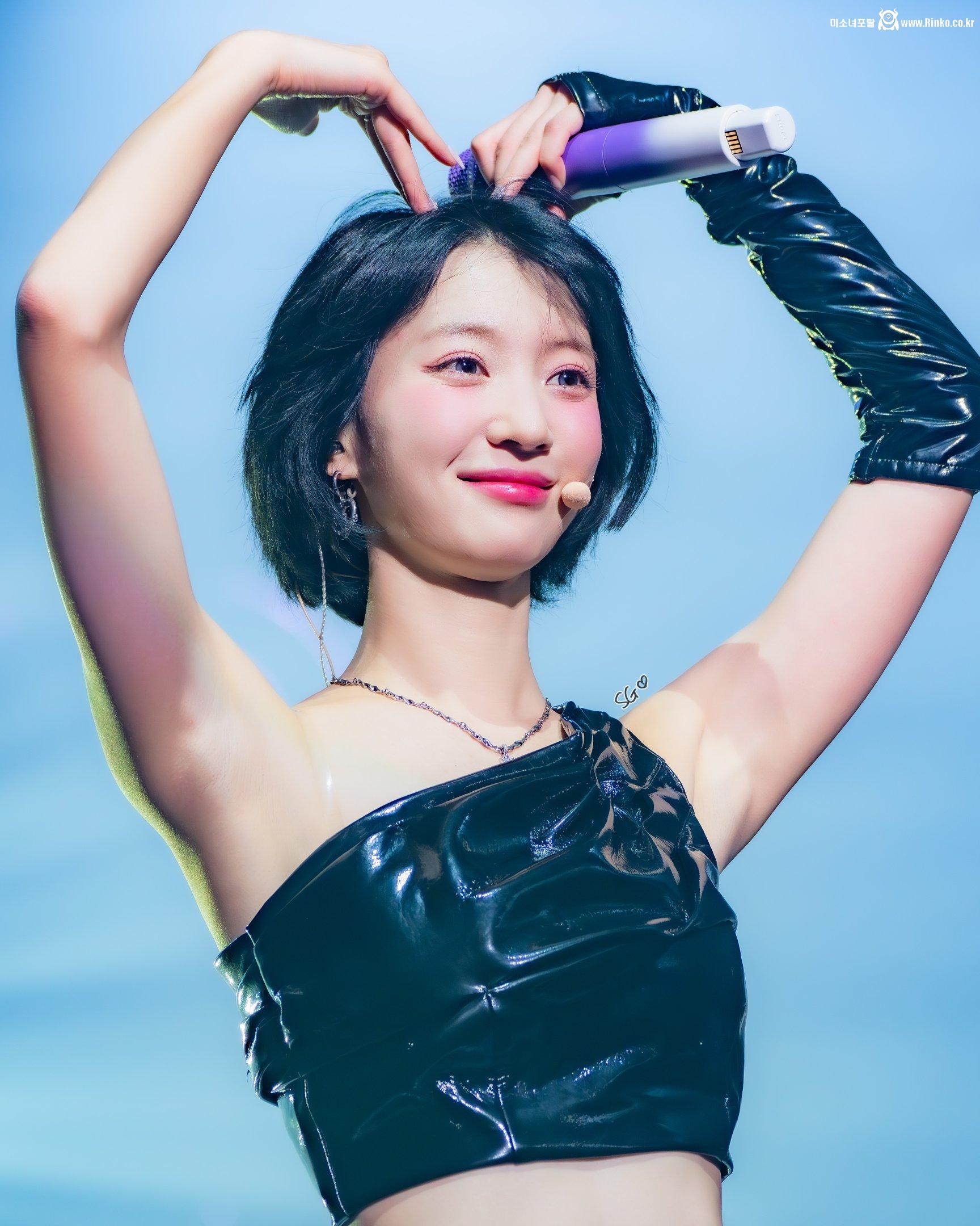 오마이걸 유빈_115625_1.jpg