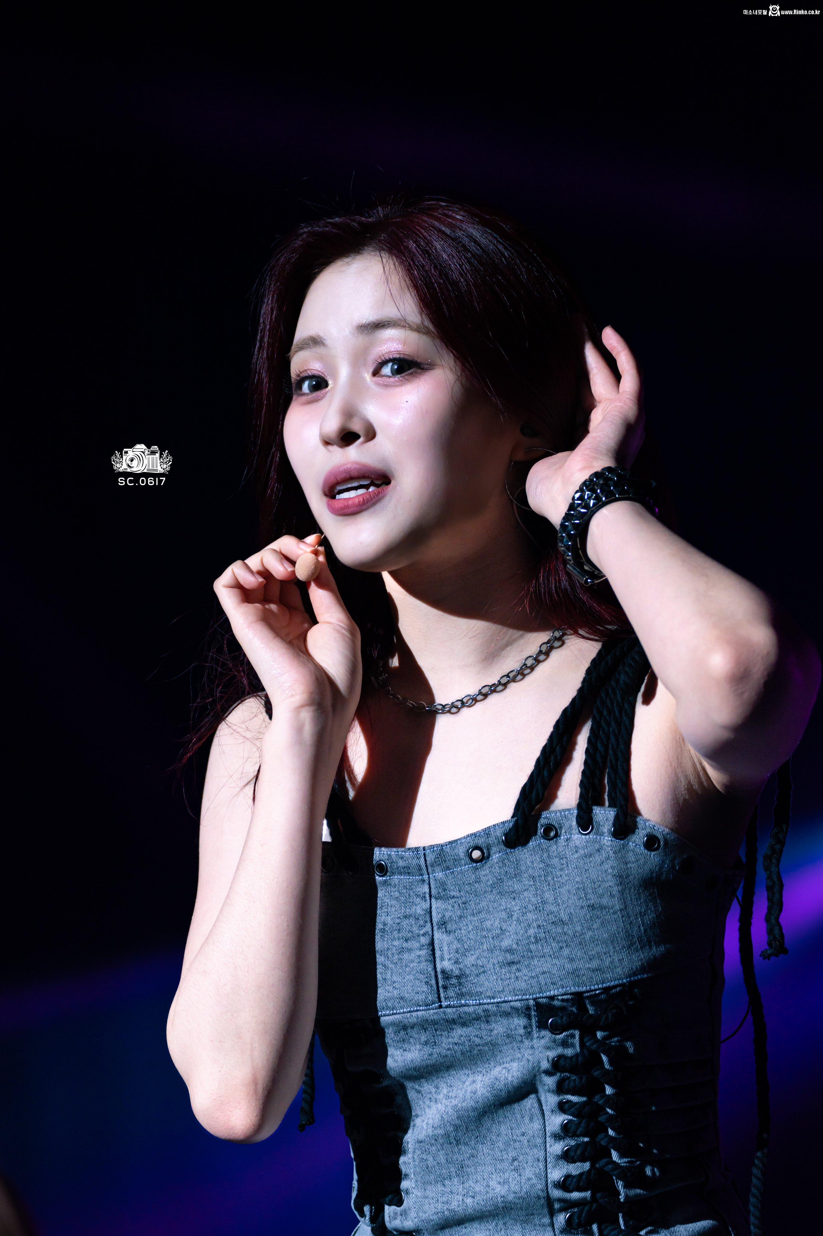 어제자 있지_115636_2.jpg