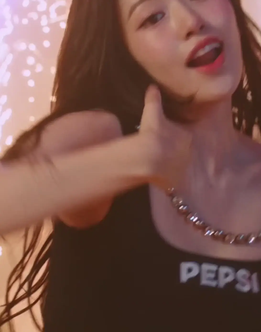 아이브 안유진 겨드랑이_115716_1.webp