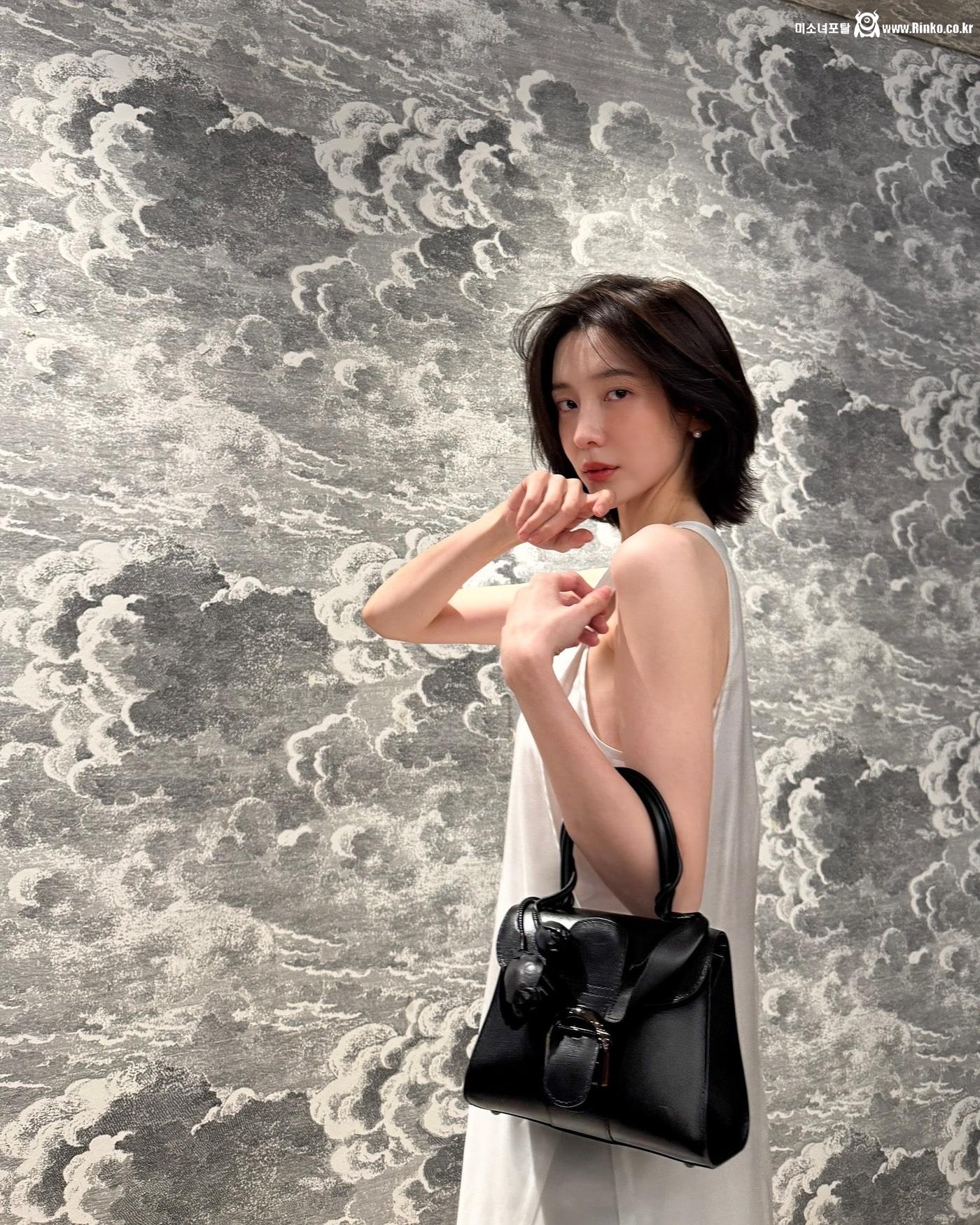 박지현 접겨_115923_1.jpg