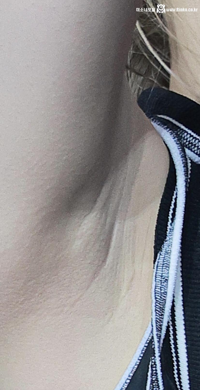 김채원 확대샷_116020_2.jpeg