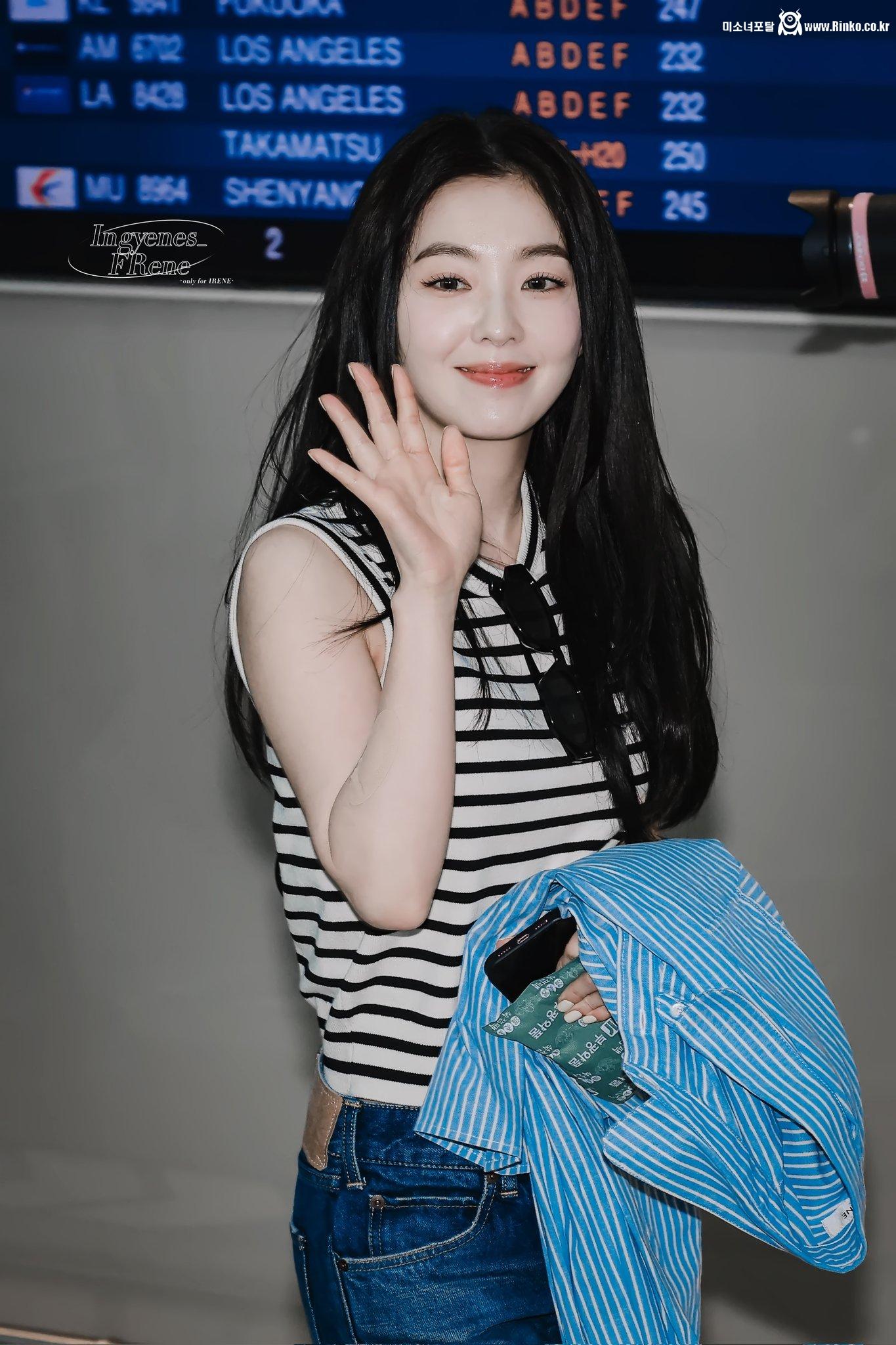 오늘자 아이린 민소매_116076_3.jpg