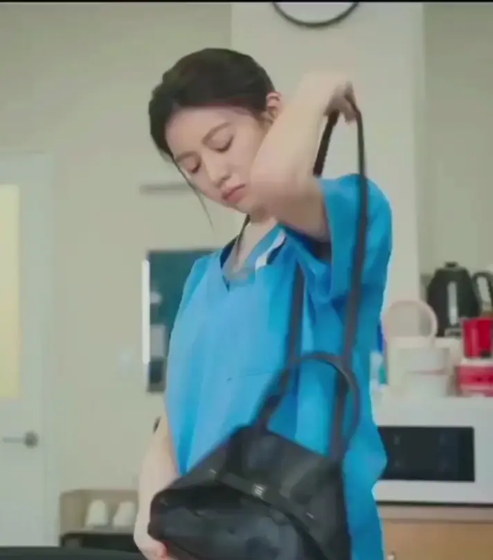 고윤정 은근슬겨_116143_1.webp