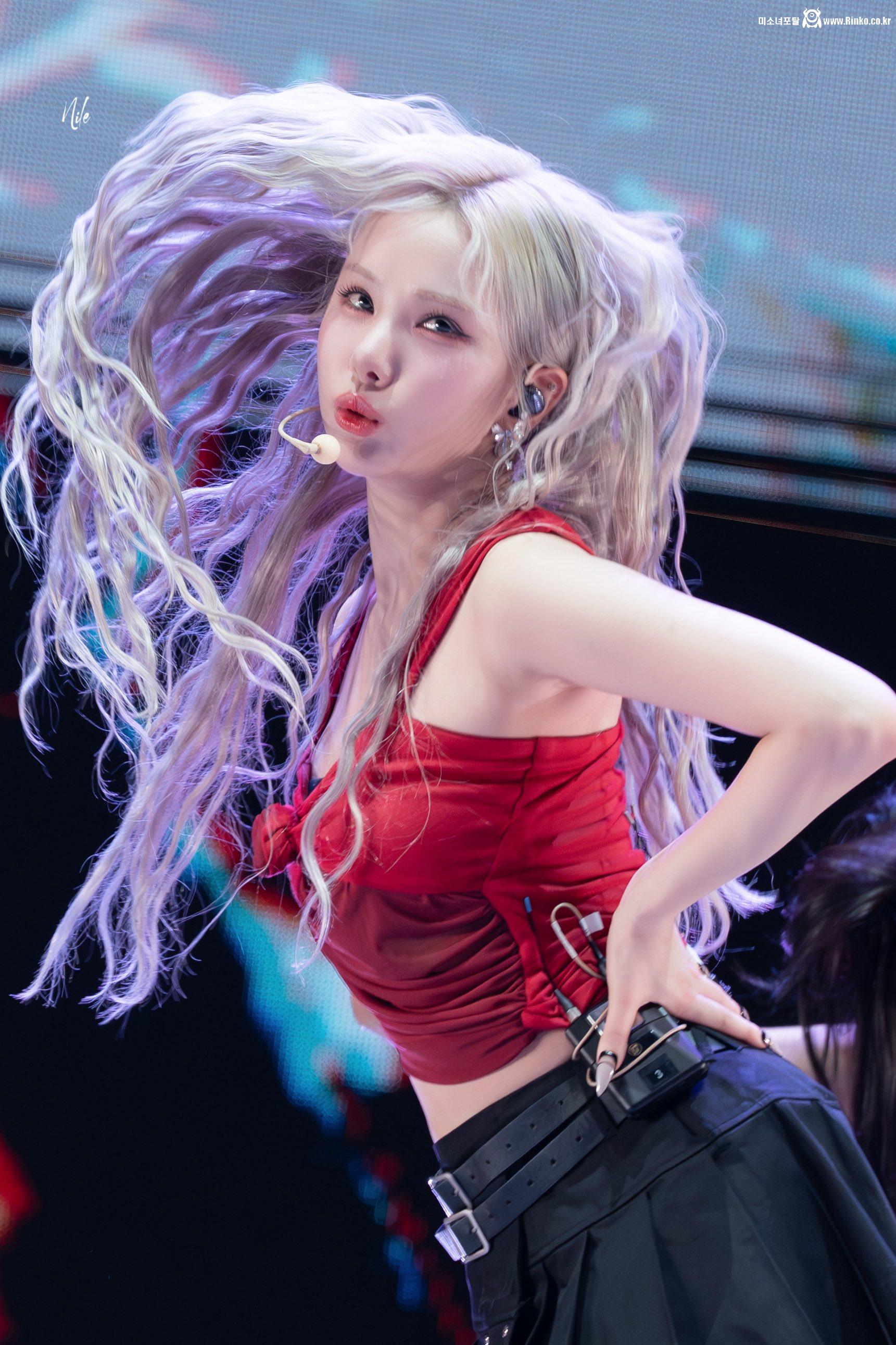 VIVIZ 은하_116323_6.jpg