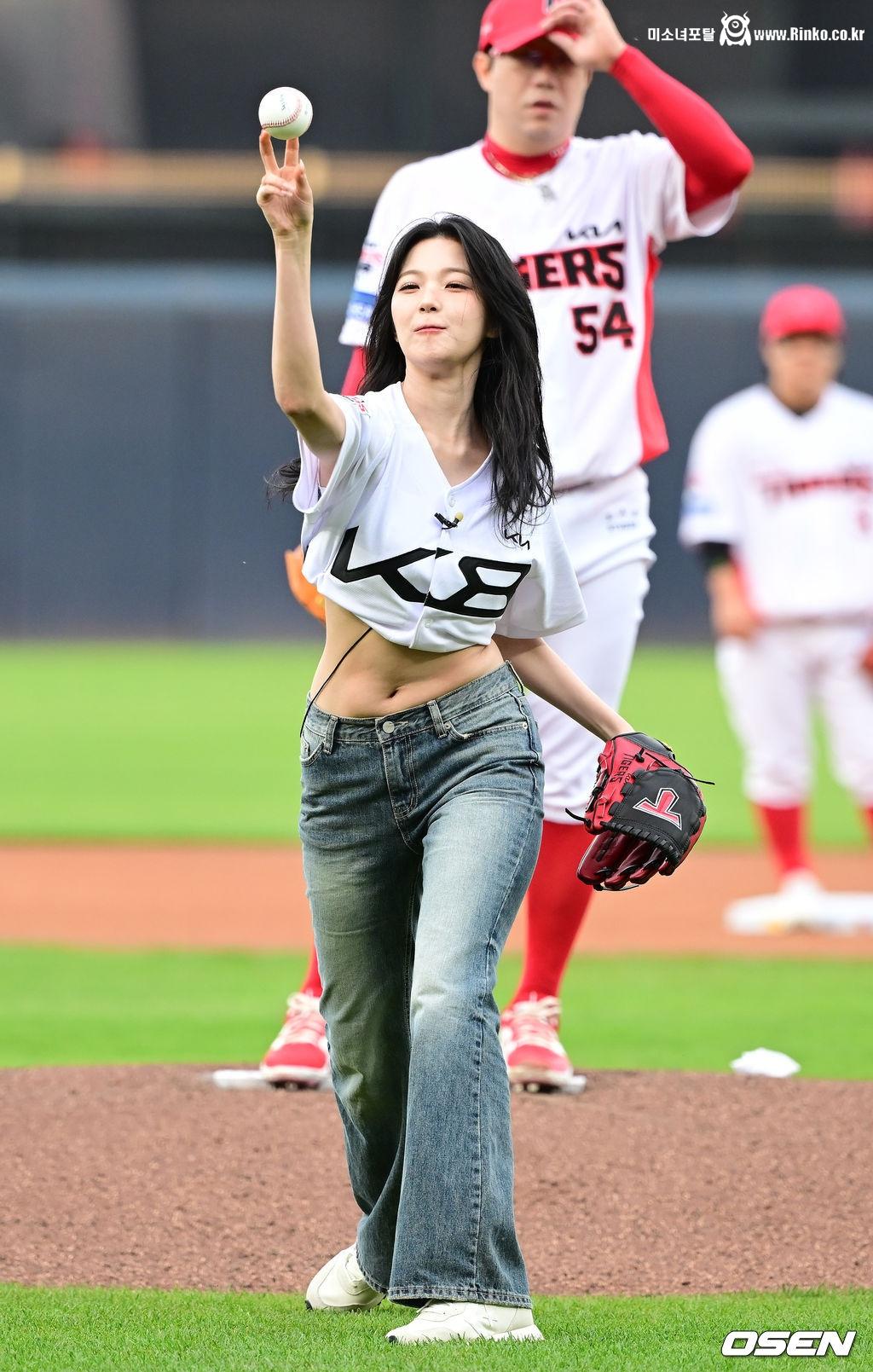 꿀 깅 이 시구 은근슬겨+뱃살_116386_2.jpg