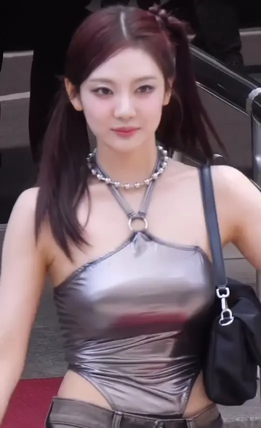 에스파 닝닝 겨드랑이_116373_1.webp