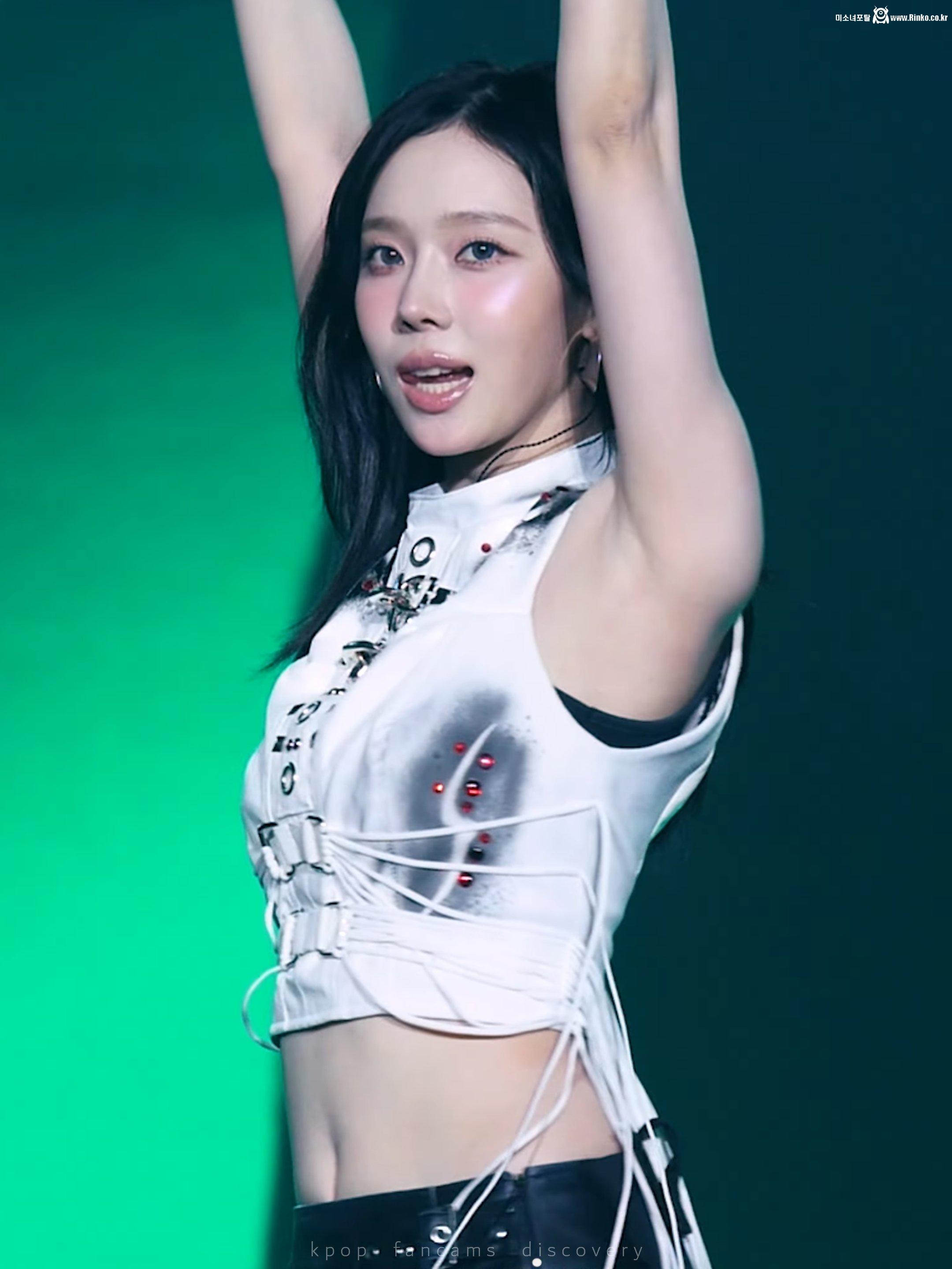 에스파 카리나, 윈터 250517_116479_8.jpg