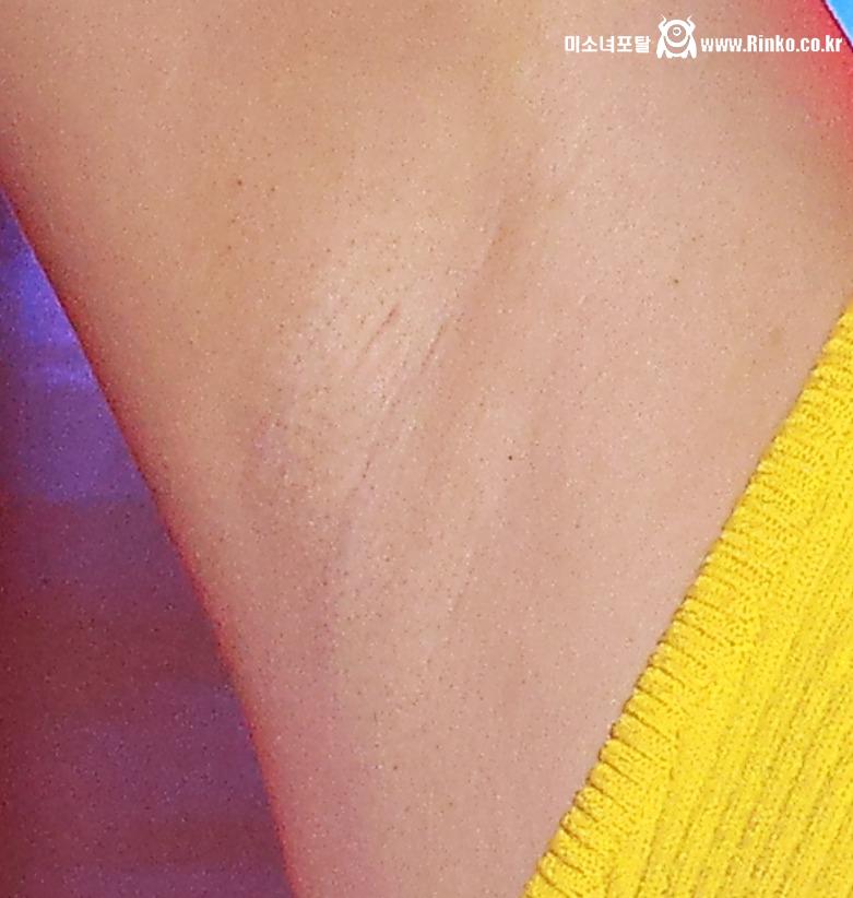 우주소녀 엑시 3단 확대 겨드랑이_116419_1.jpg