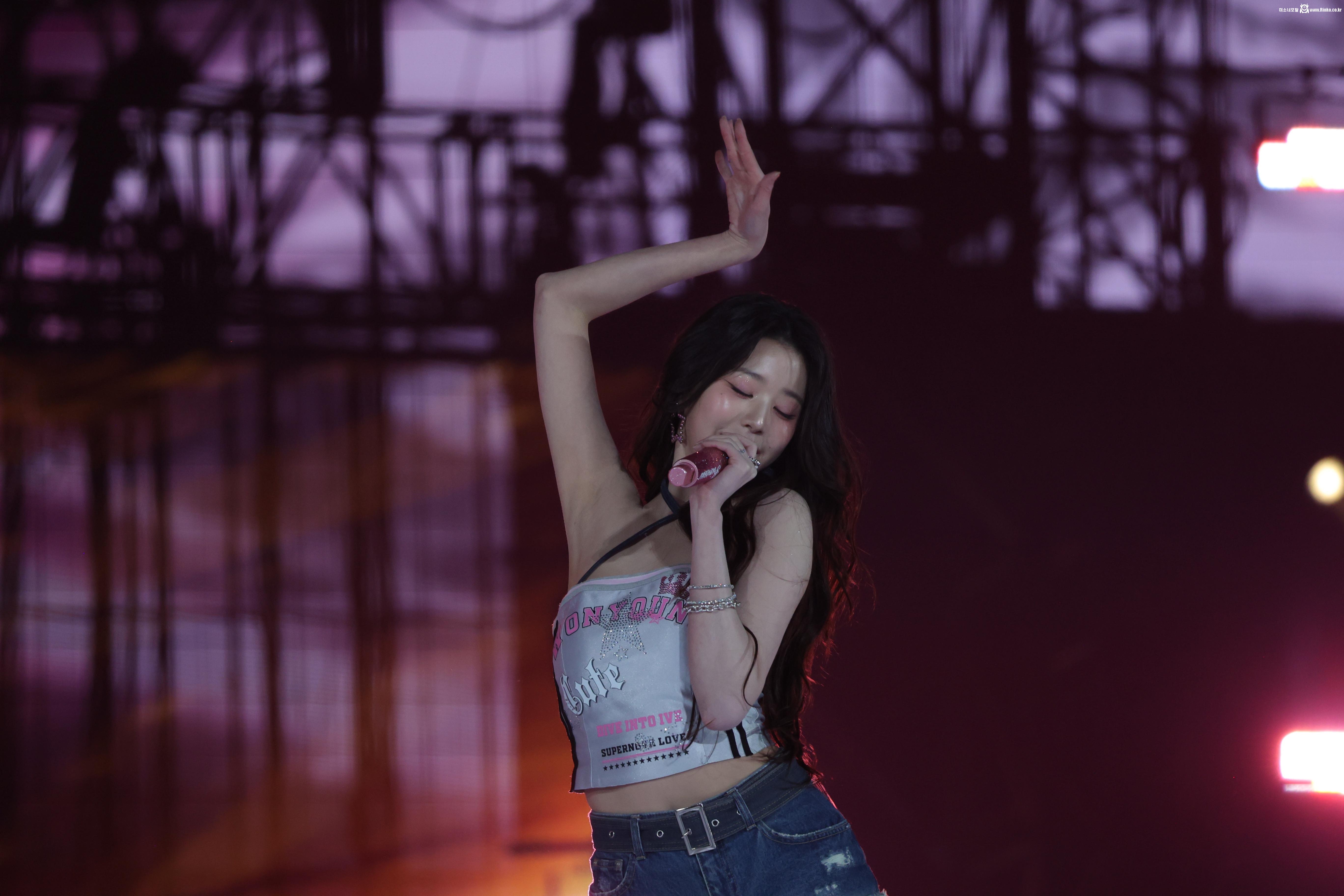 아이브 장원영 겨드랑이_116462_1.jpg