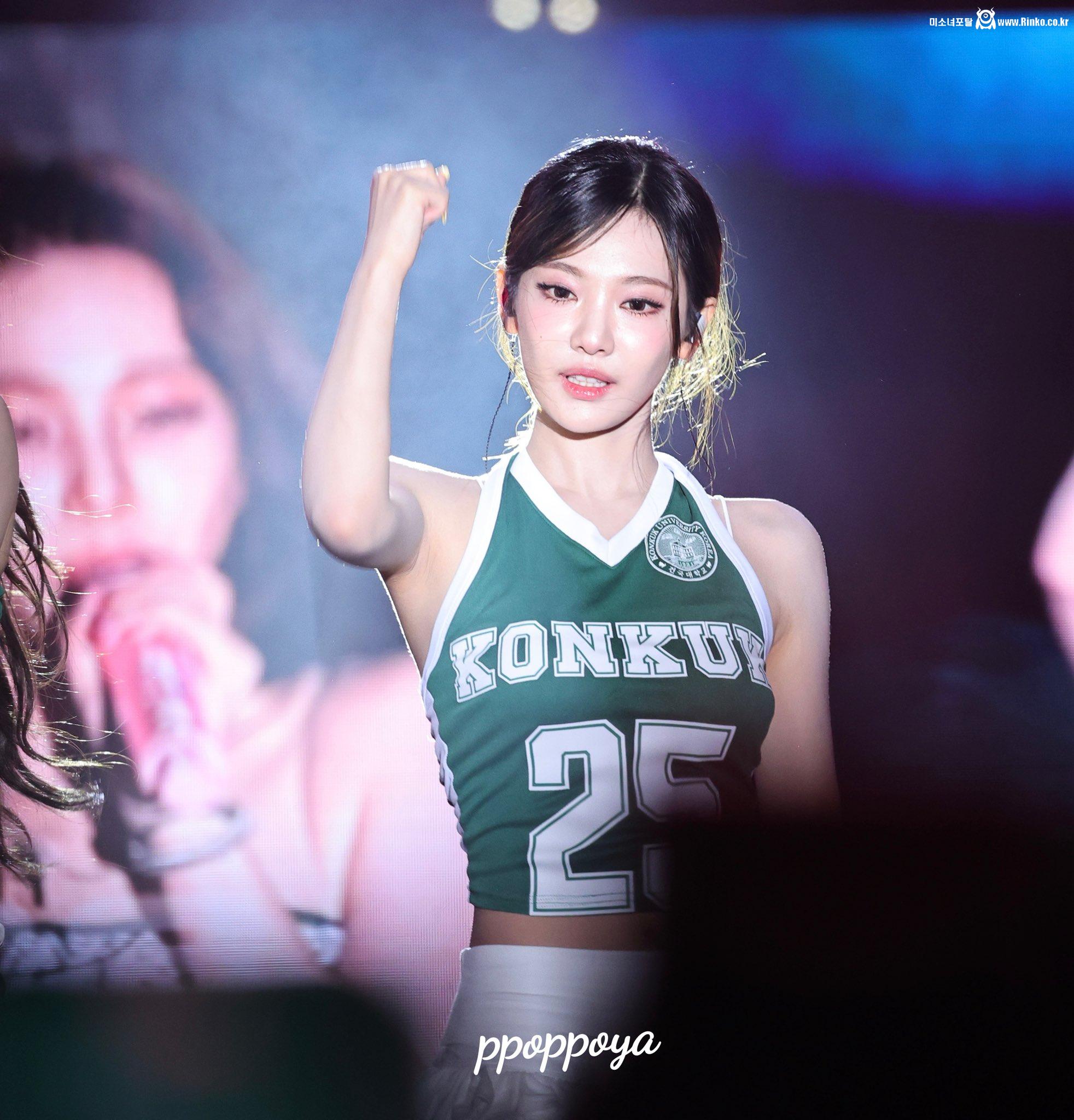 250521 카리나 지젤 닝닝_116556_3.jpg