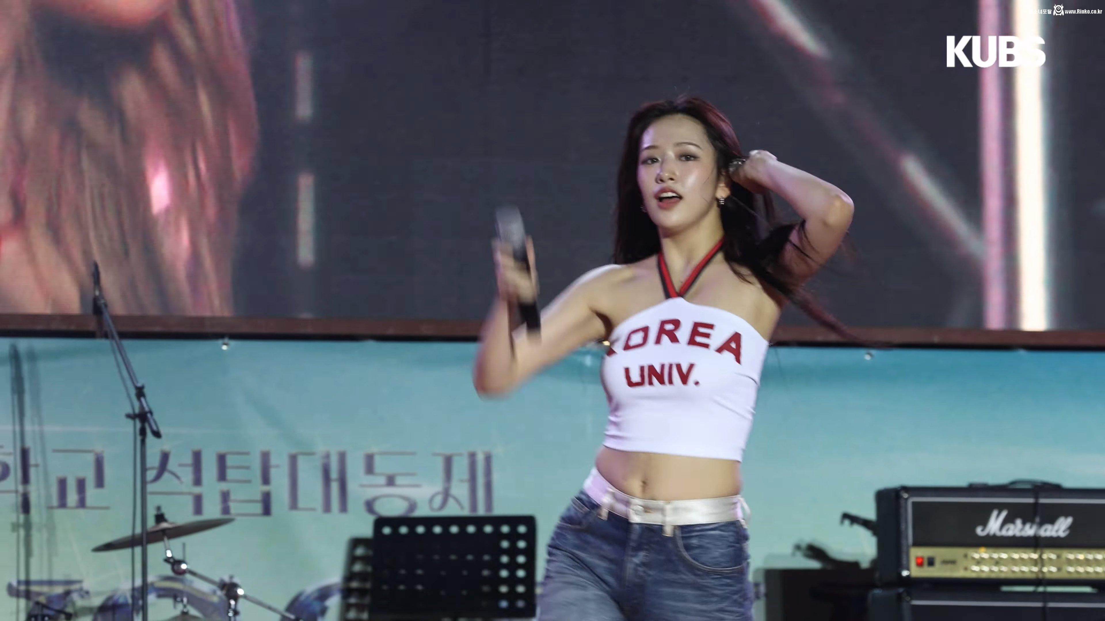 250522 안유진_116595_2.jpg