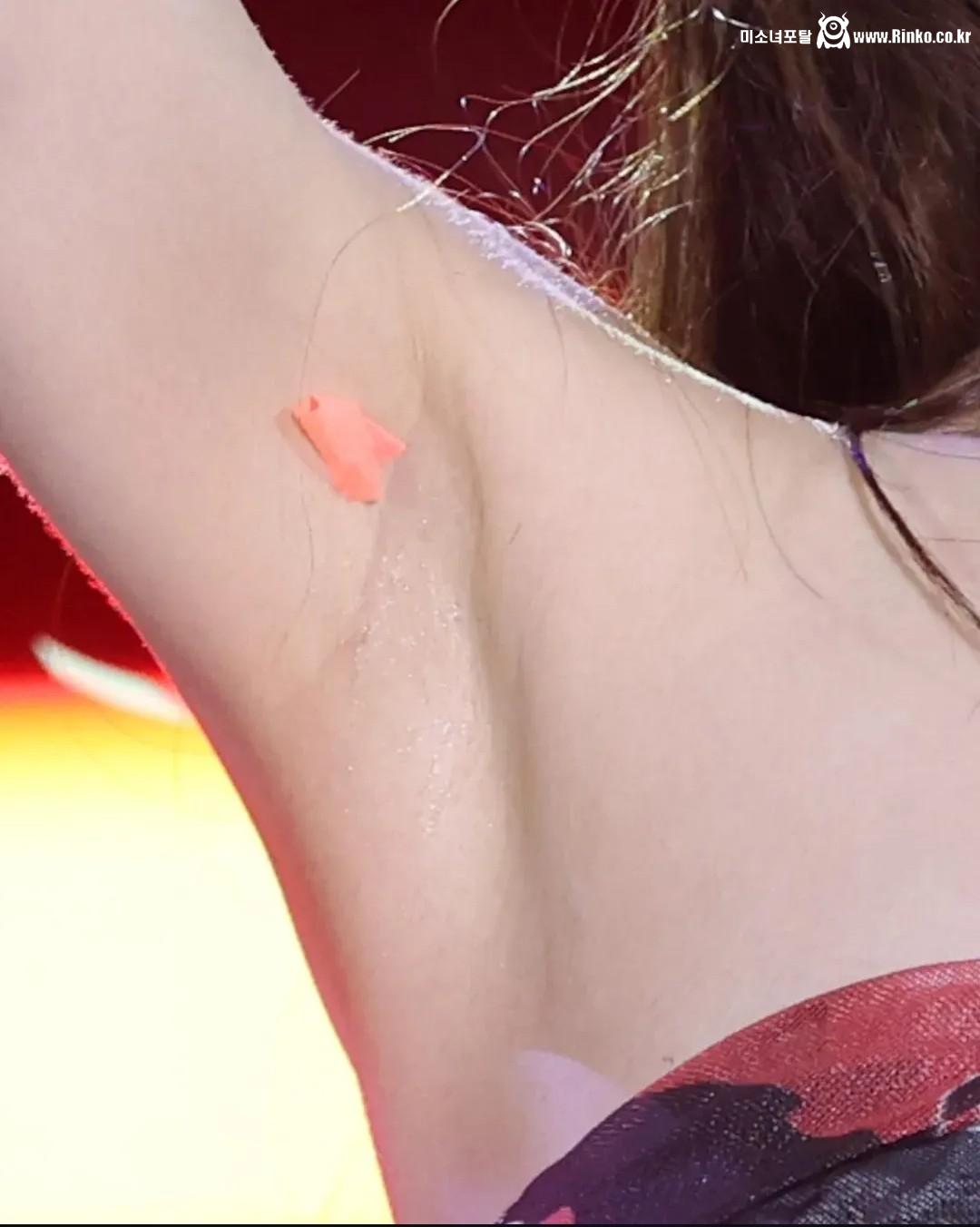 있지 유나 확대샷_116690_2.jpg