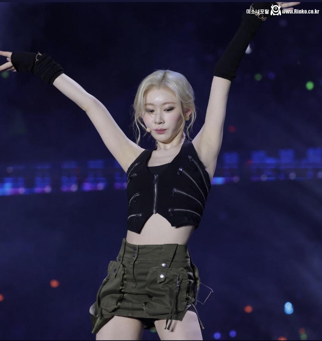 백옥 같은 피부를 가진 아이돌 샤프심_116737_1.jpg