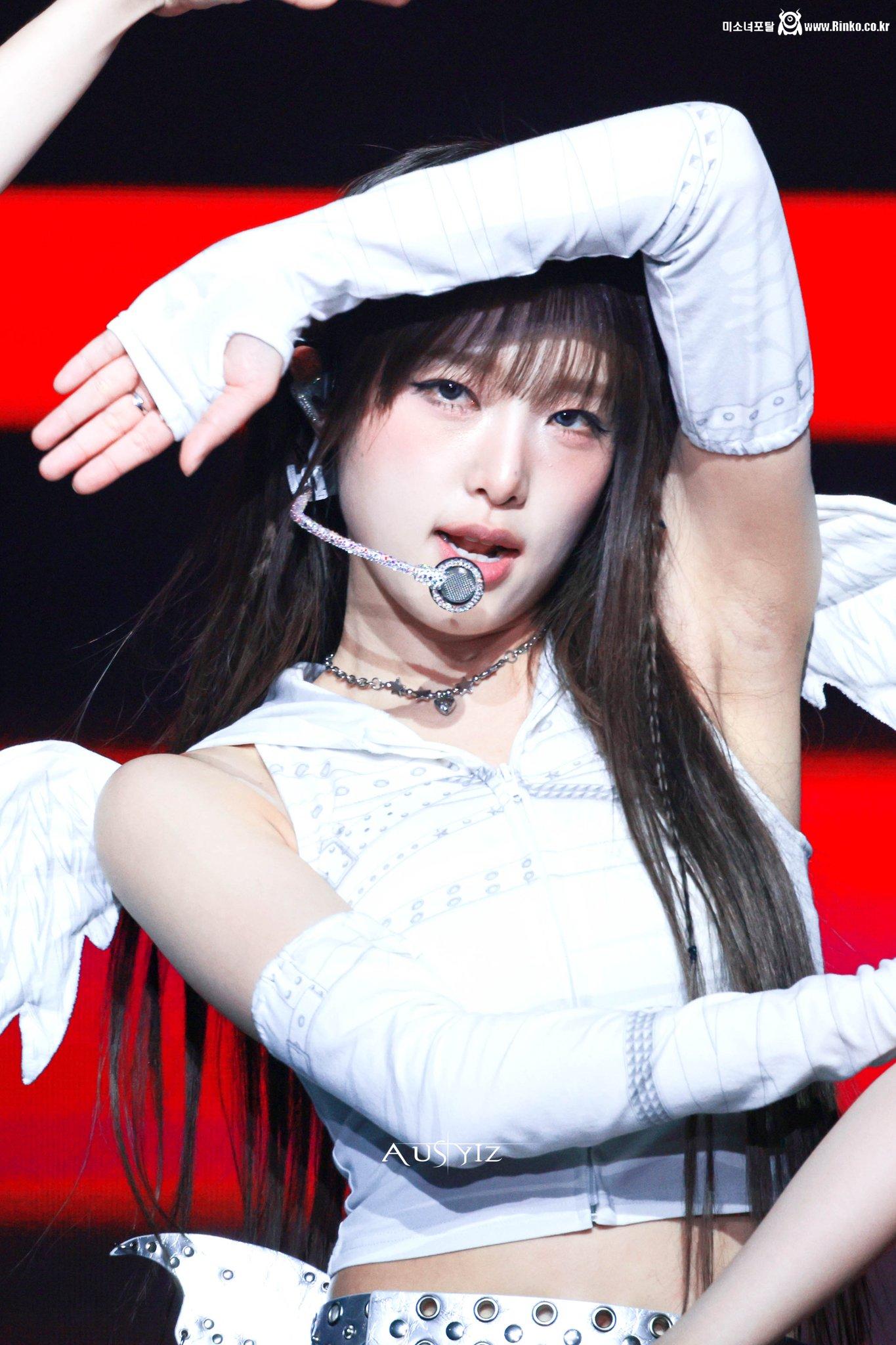 250524 최예나_116744_1.jpg