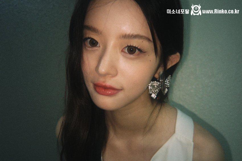 아일릿 민주 은근슬겨_116718_3.jpg