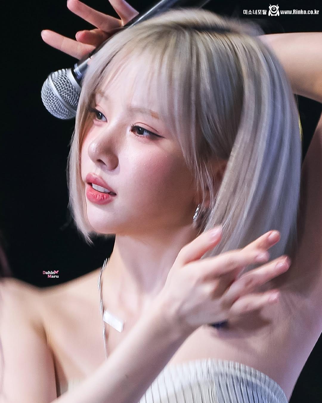 여자친구 비비지 은하 겨드랑이_116876_4.jpg