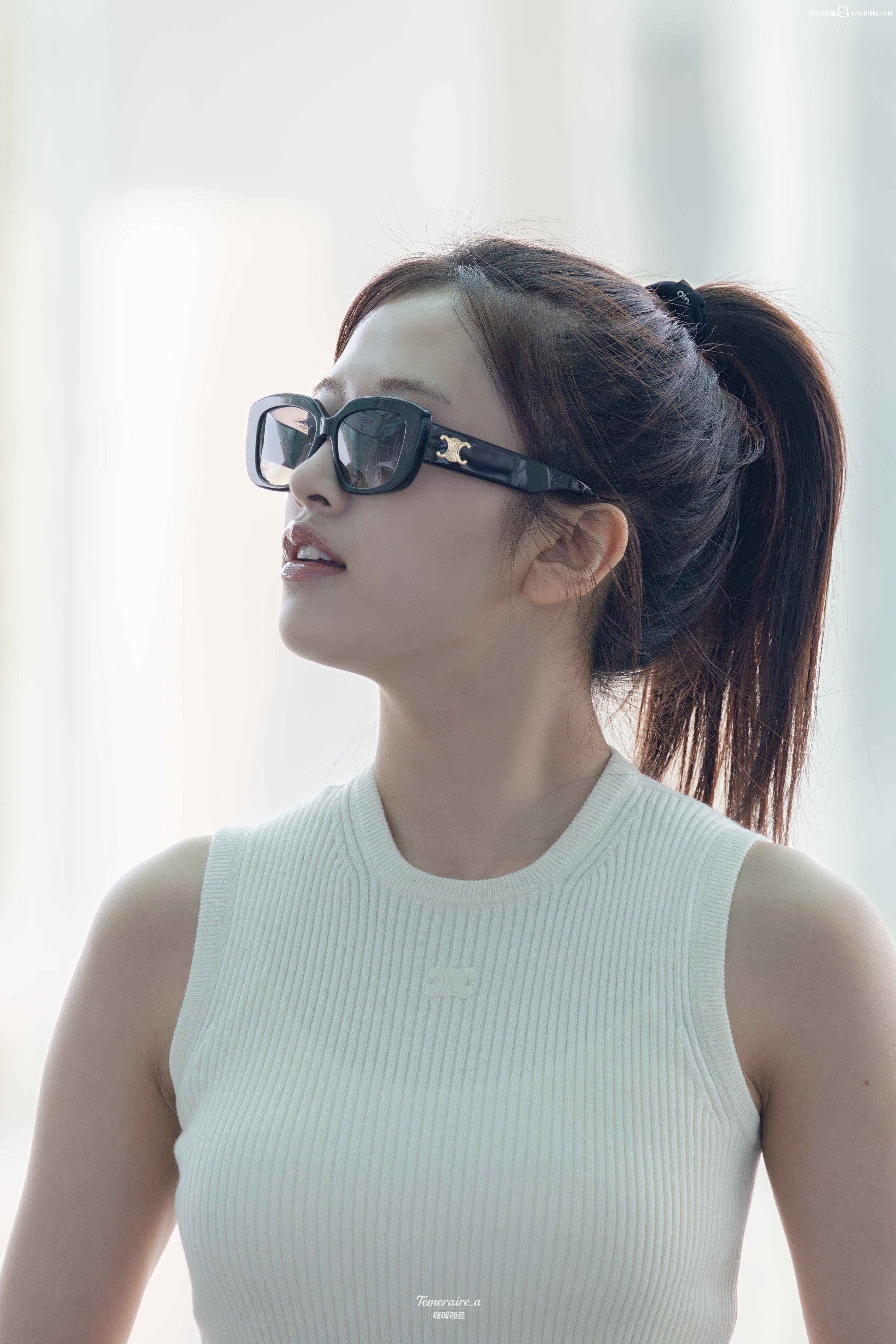 250530 안유진_116892_3.jpg