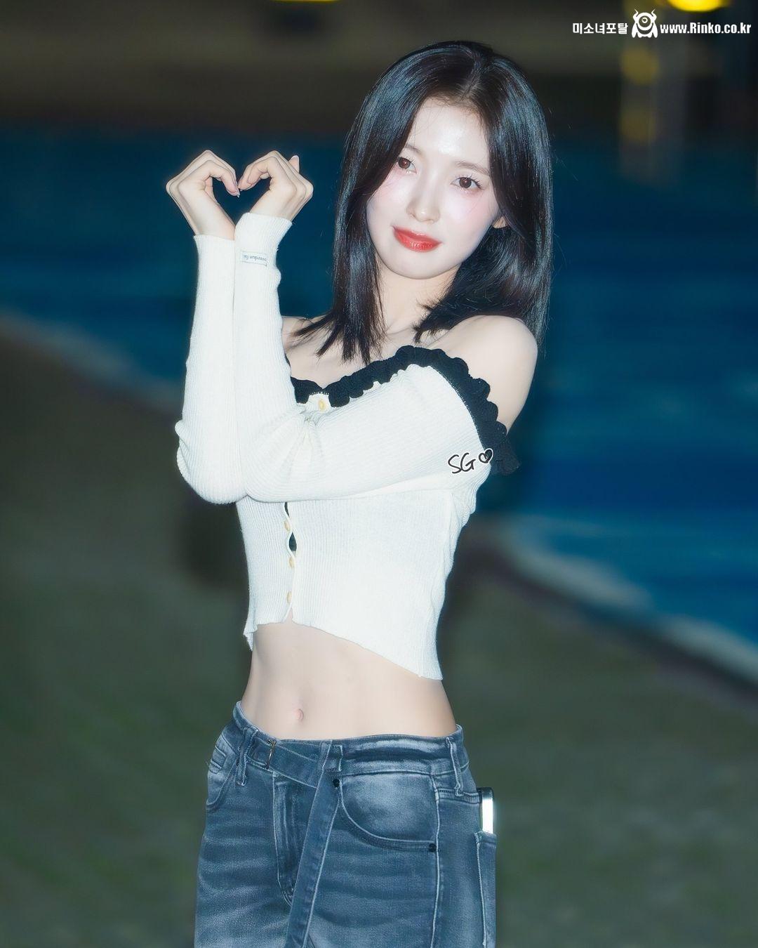 오마이걸 아린_33715_4.jpg