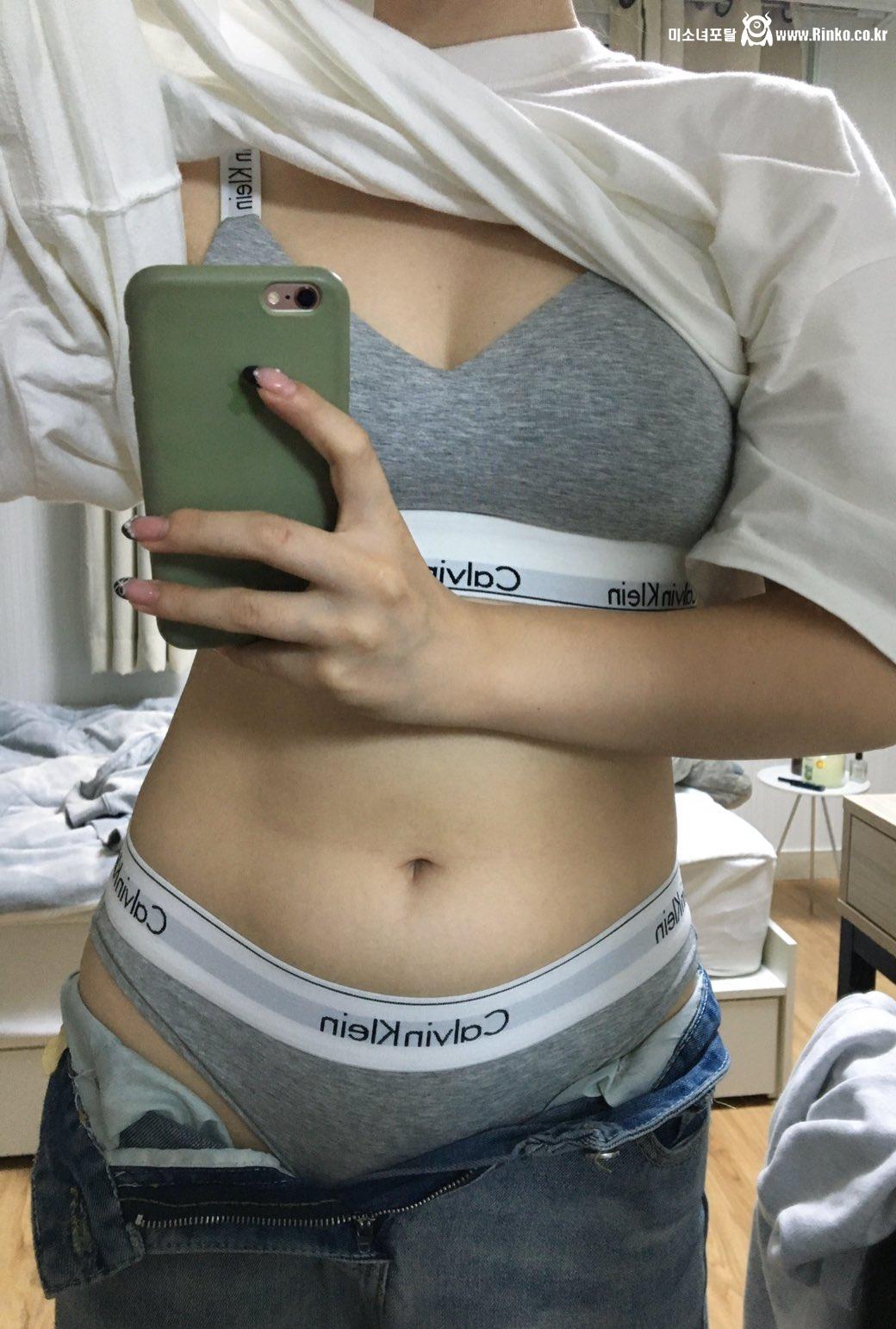 배꼽갤에 어울리는짤_33852_1.jpg