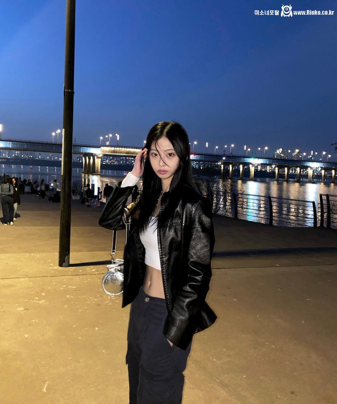 도도한 배꼽녀_33933_6.jpg