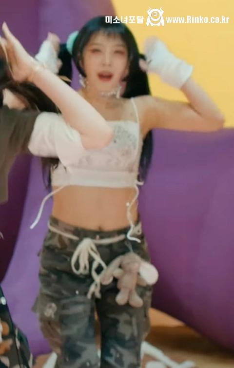 레드벨벳 조이_33991_2.jpg