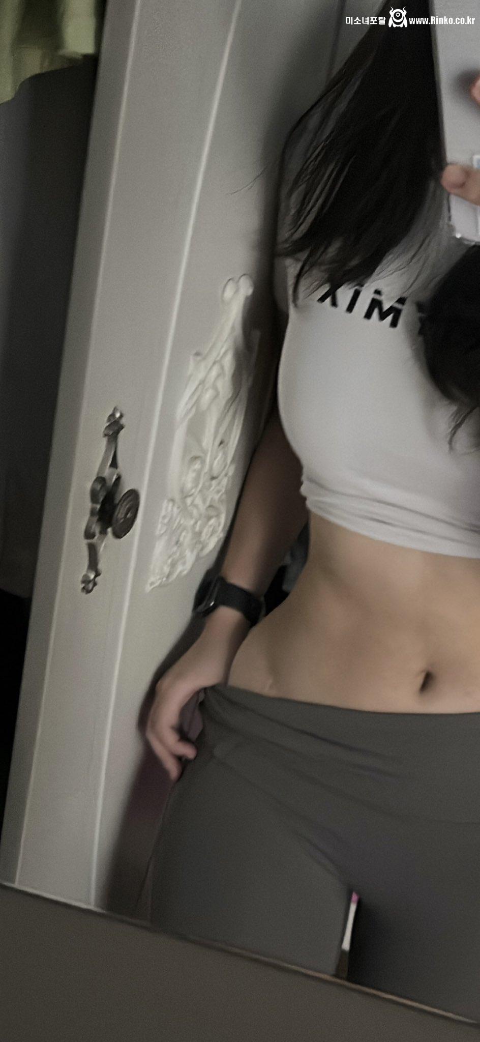 일단 난 제목이 연예인 이름이면 그냥 안 봄_34092_1.jpg