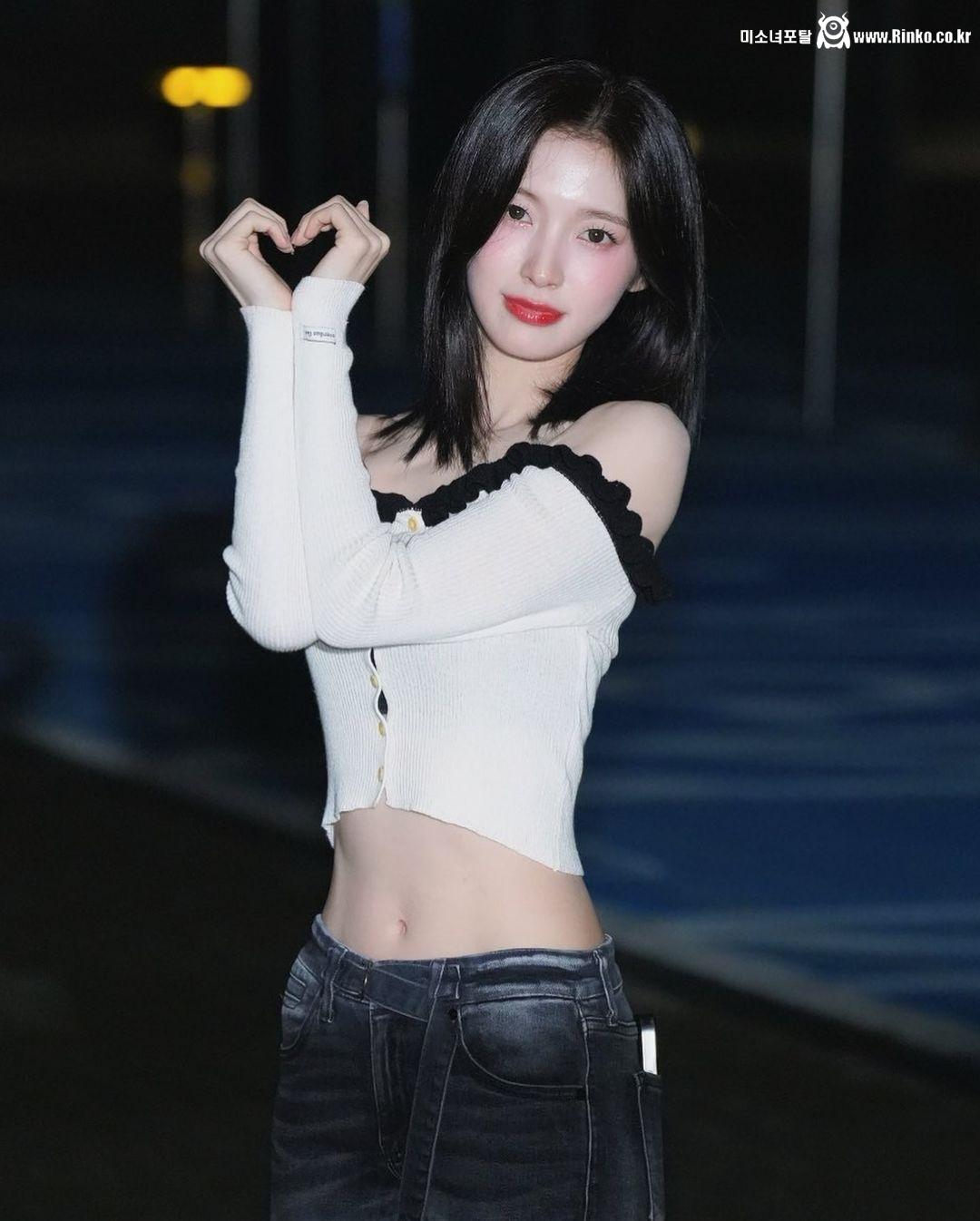 오마이걸 아린_33715_5.jpg