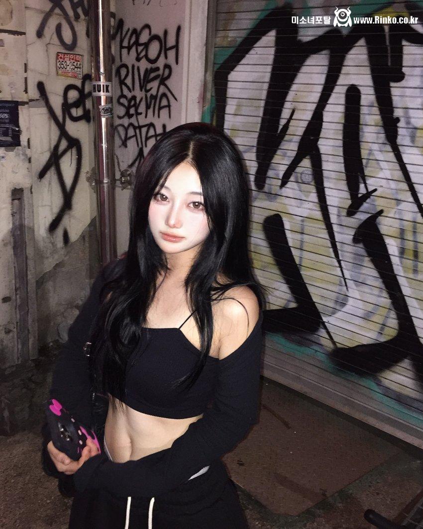 아래 깊은 배꼽녀 추가_34314_4.jpeg