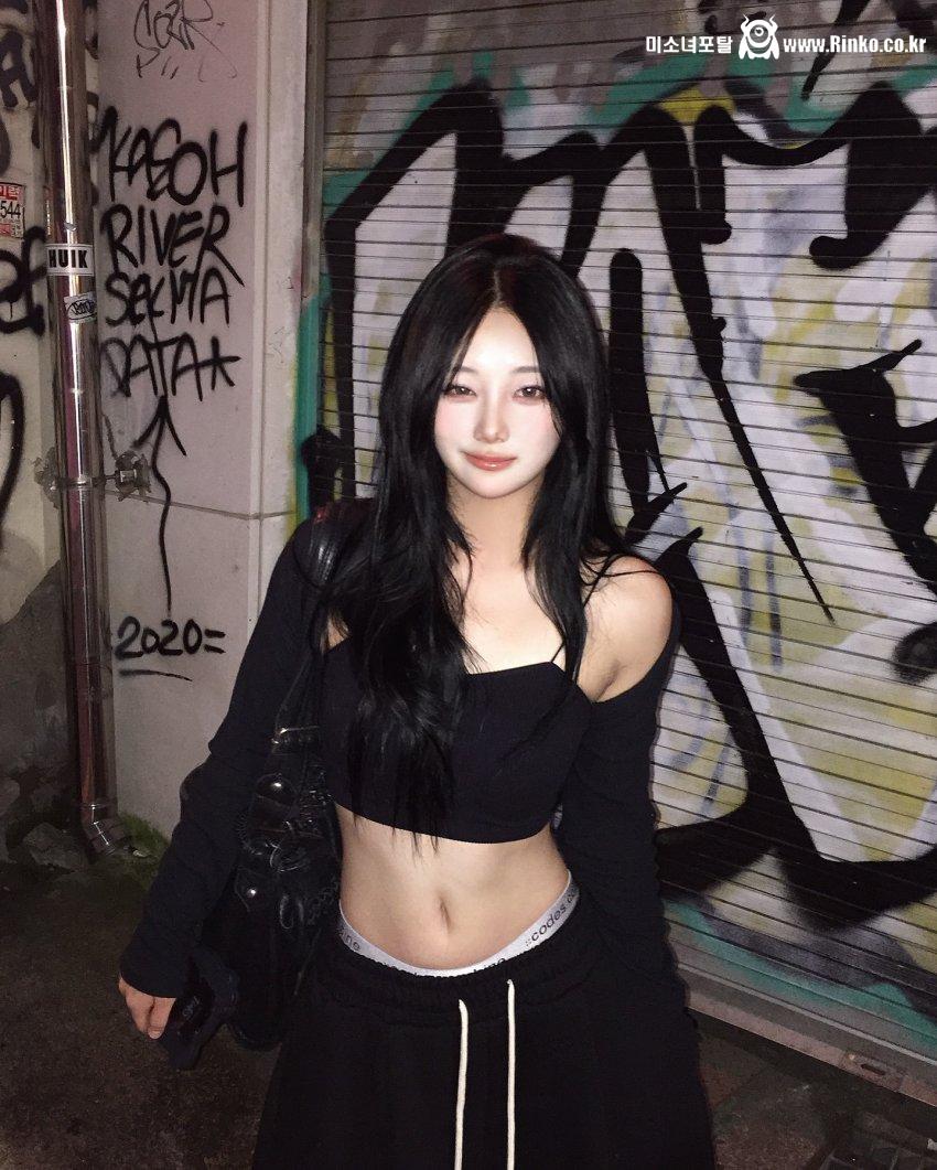 아래 깊은 배꼽녀 추가_34314_5.jpeg