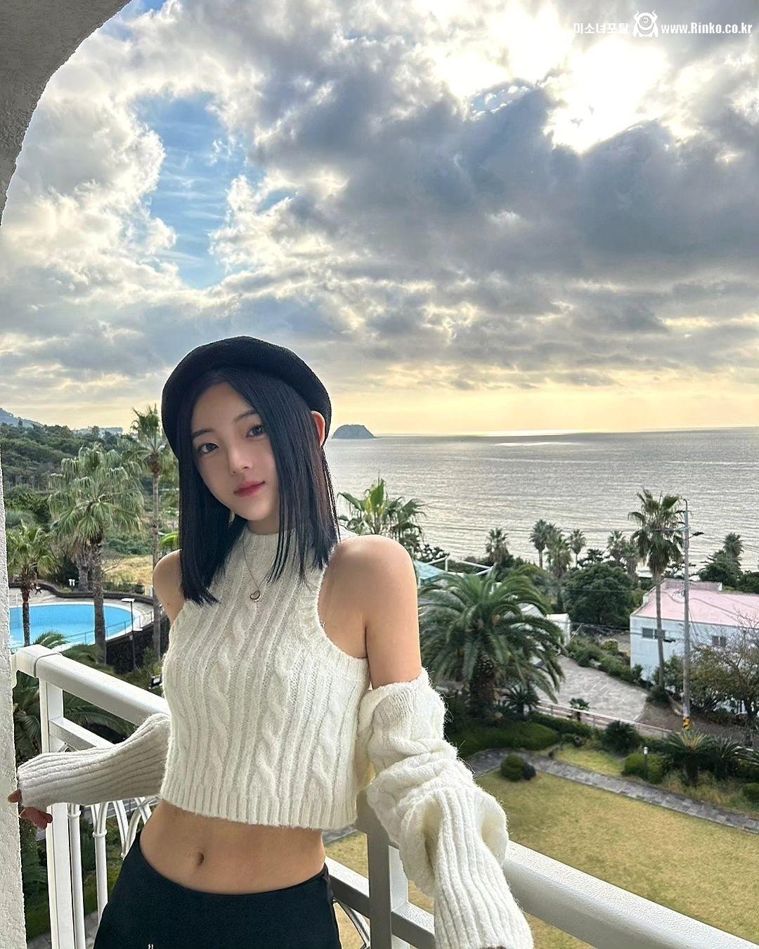 IMG_1045.jpeg 딱 걸린 무임승차女, 역무원 눈 찌르고 _쌍방폭행이야_.jpg