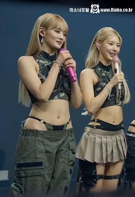 상당히 천박한 의상_35223_1.jpg