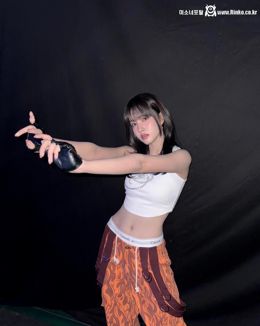 스테이씨 윤_35487_5.jpg