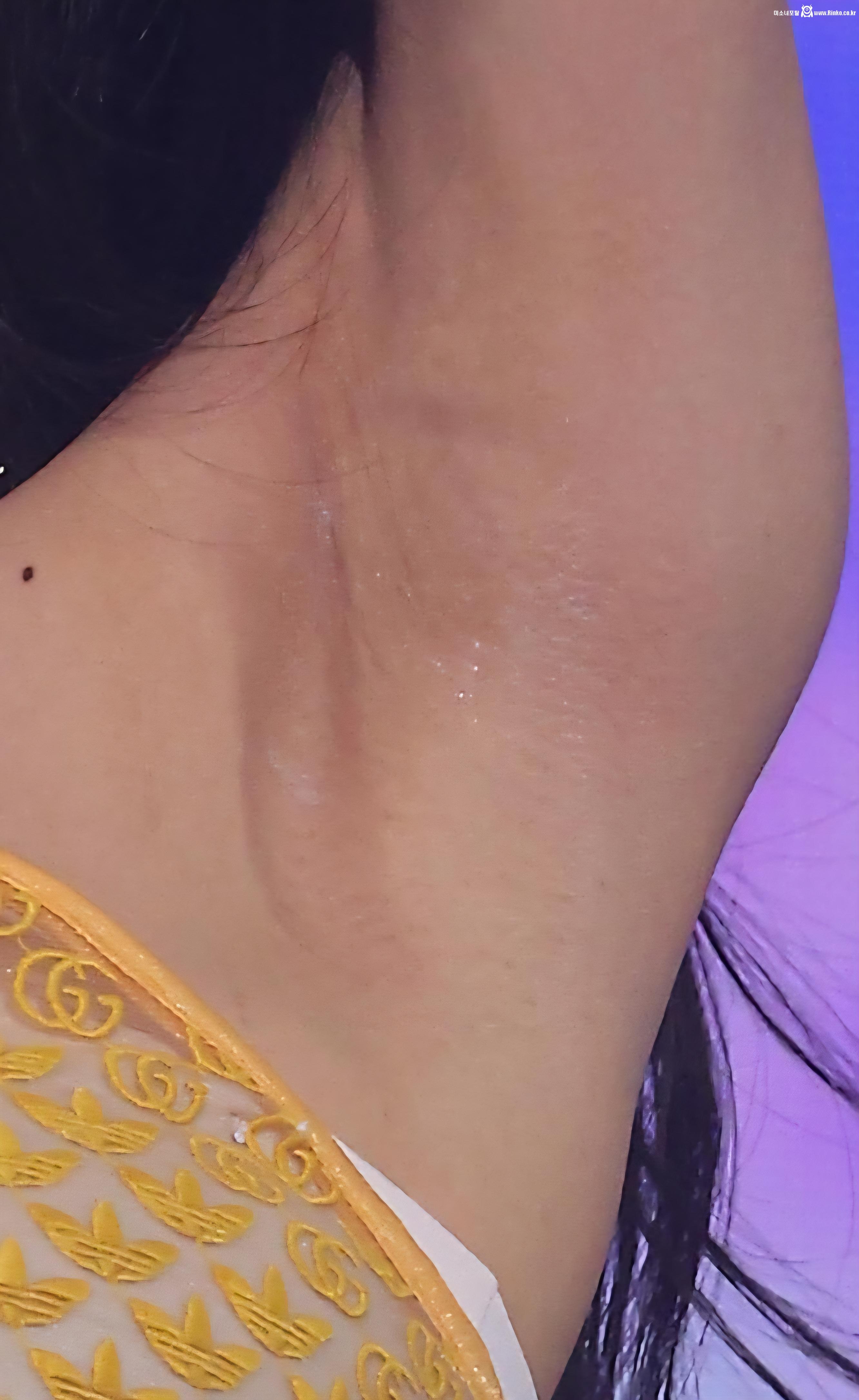 우주소녀 보나 3단 확대 겨드랑이_116988_2.jpg