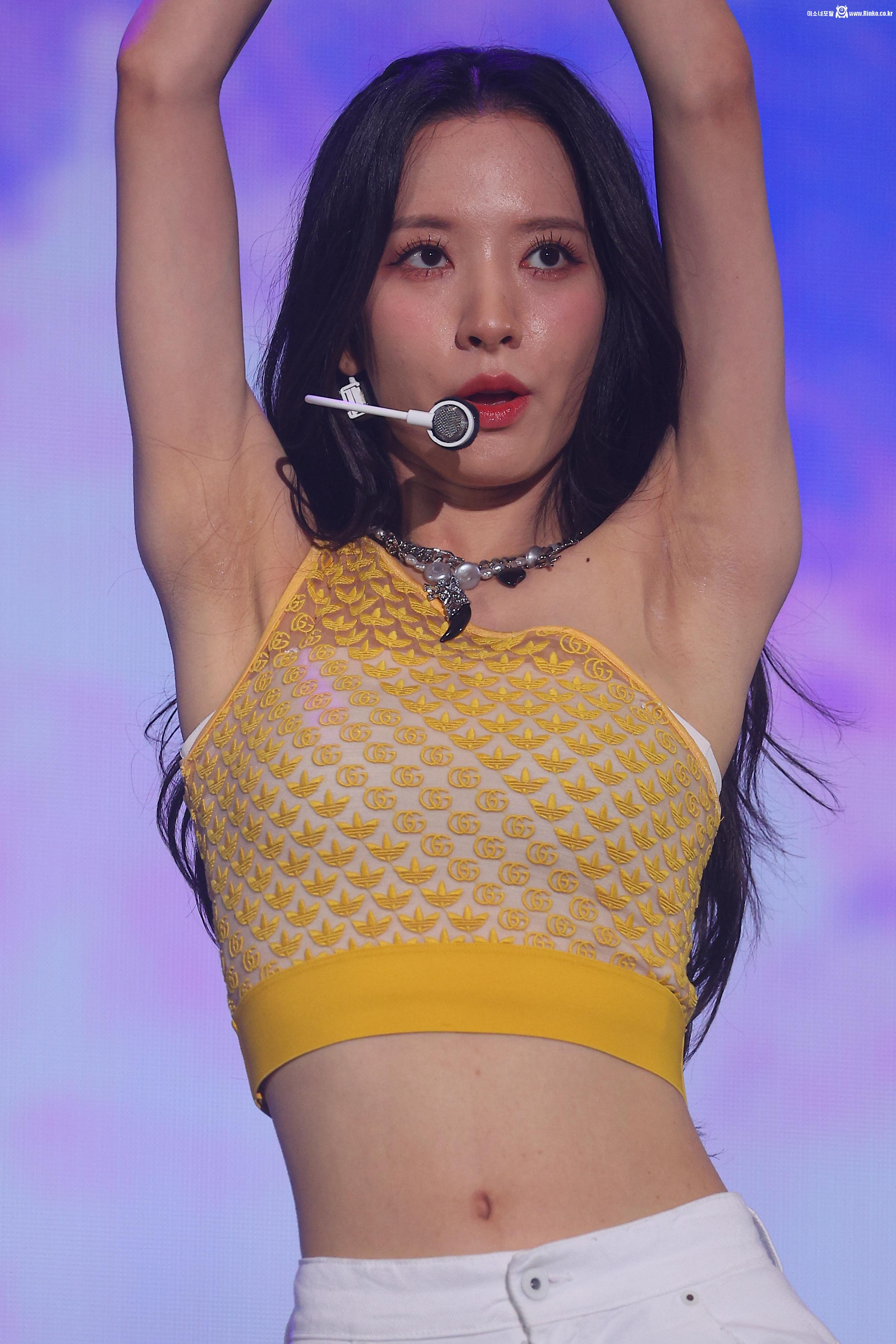 우주소녀 보나 3단 확대 겨드랑이_116988_3.jpg