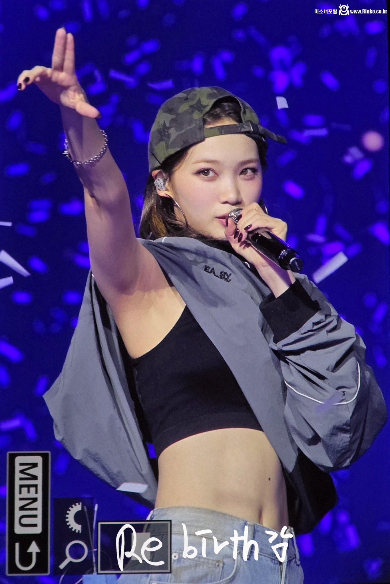 김채원 최근 고화질 모음_116993_10.jpg