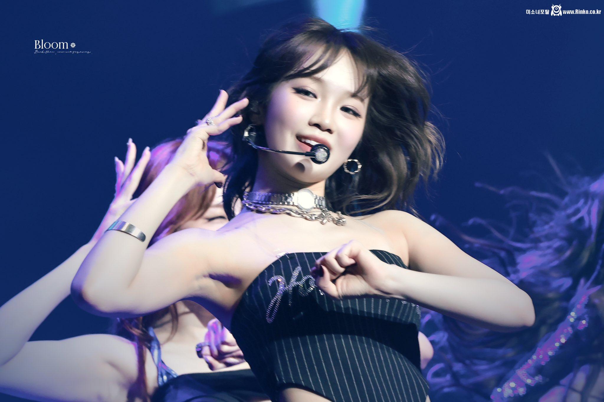 김채원 최근 고화질 모음_116993_7.jpg