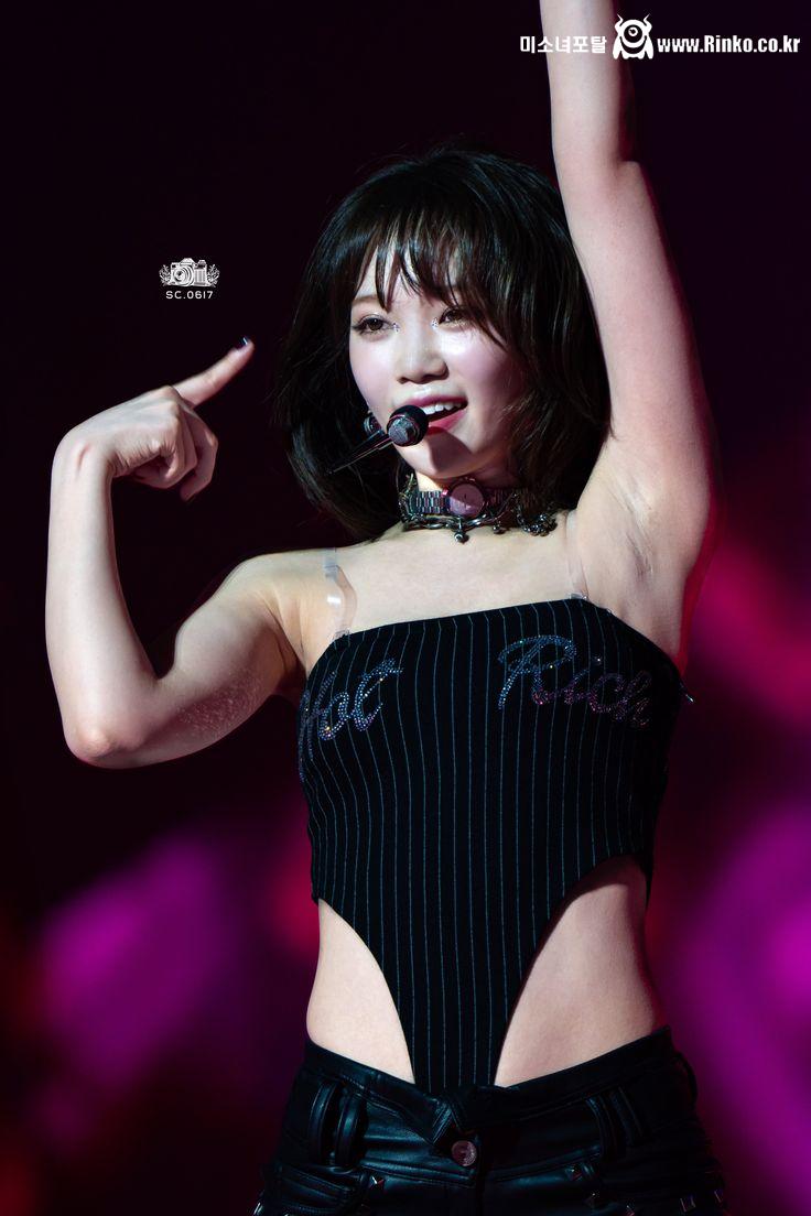 김채원 겨드랑이 레전드_116973_2.jpg