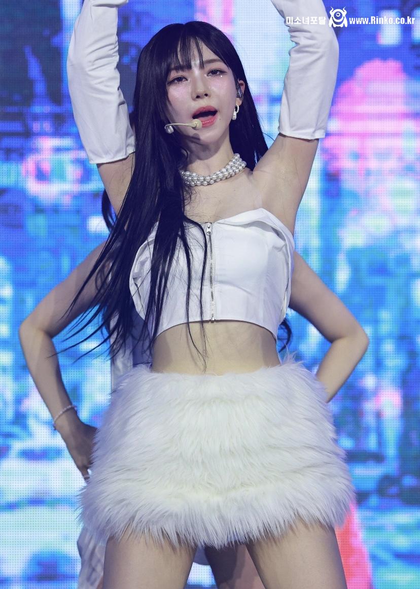 카리나 땀_116953_3.jpeg