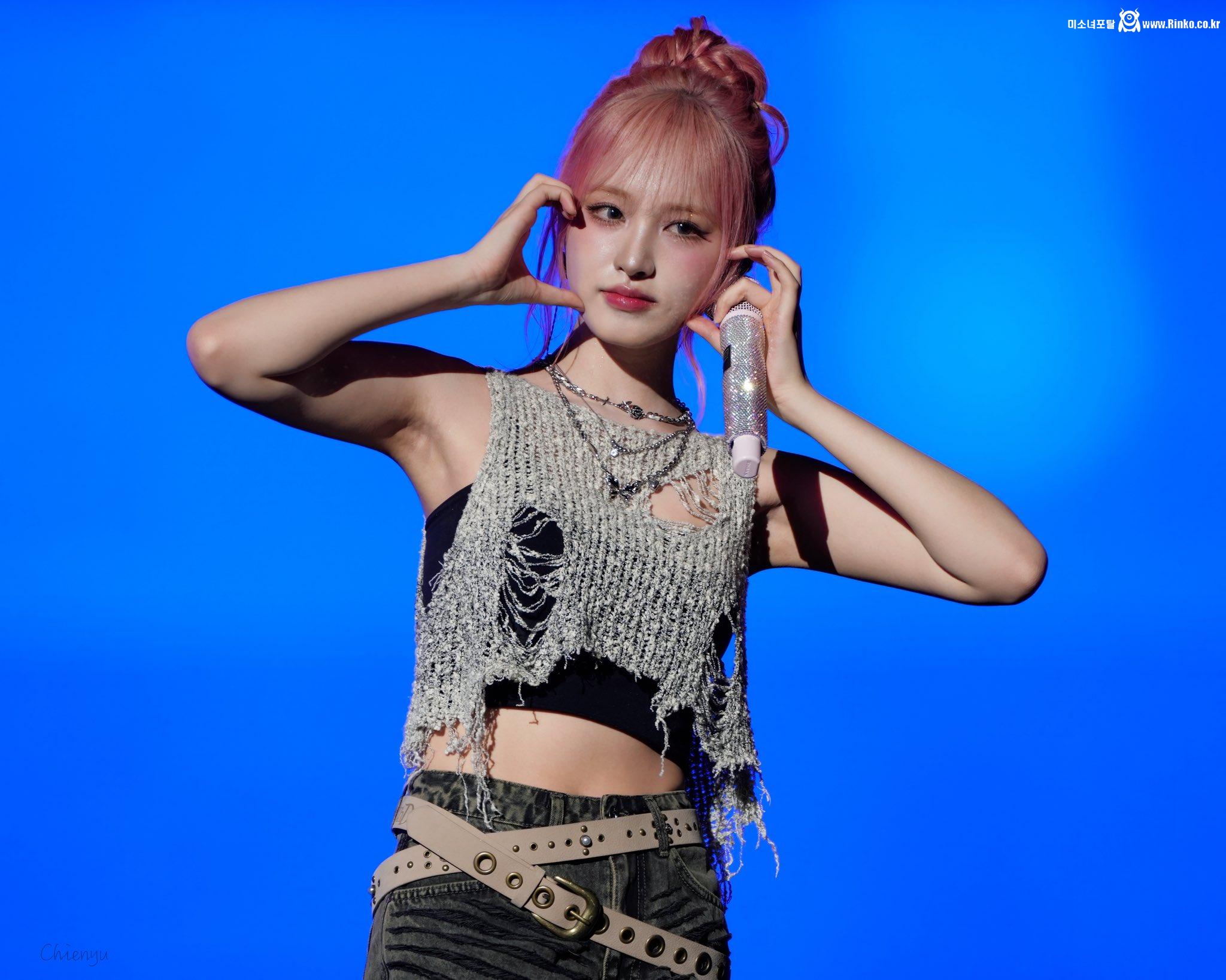 250531 리즈 가을 레이_116965_2.jpg