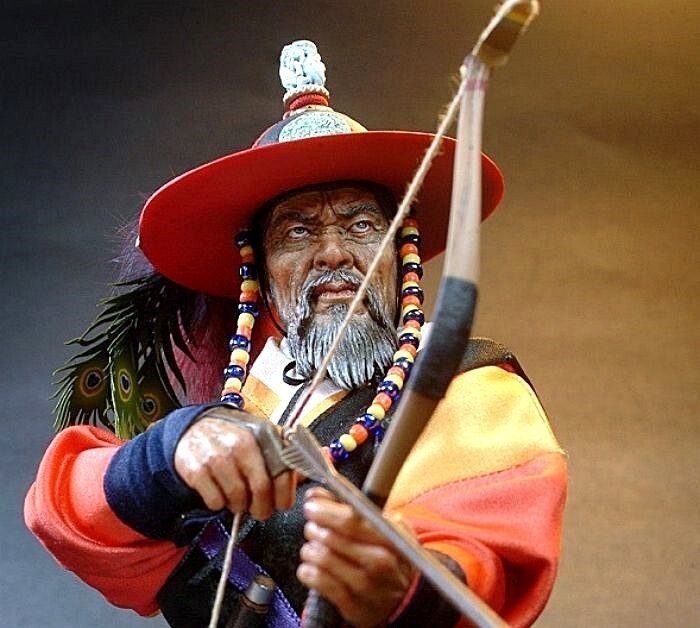 16247739501972.jpg 이순신 장군 복원 모습.jpg