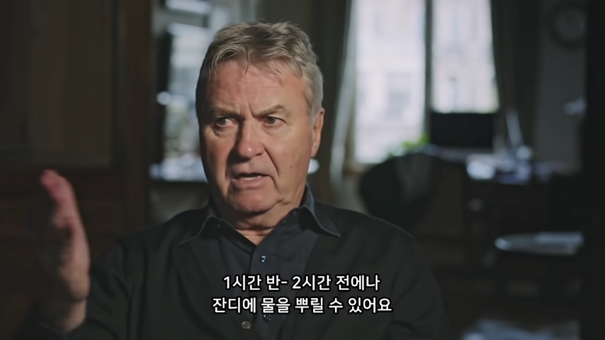 2002 월드컵 비하인드 스토리 24-41 screenshot.png 히딩크 감독이 2002년 월드컵 당시 가장 의지했던 축구협회 인물.jpg