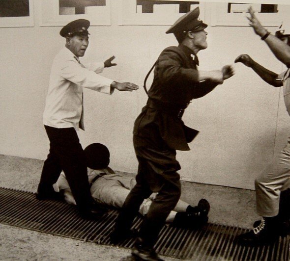 다운로드 (78).jpeg 맞짱뜨는 판문점 경비병력들.jpg