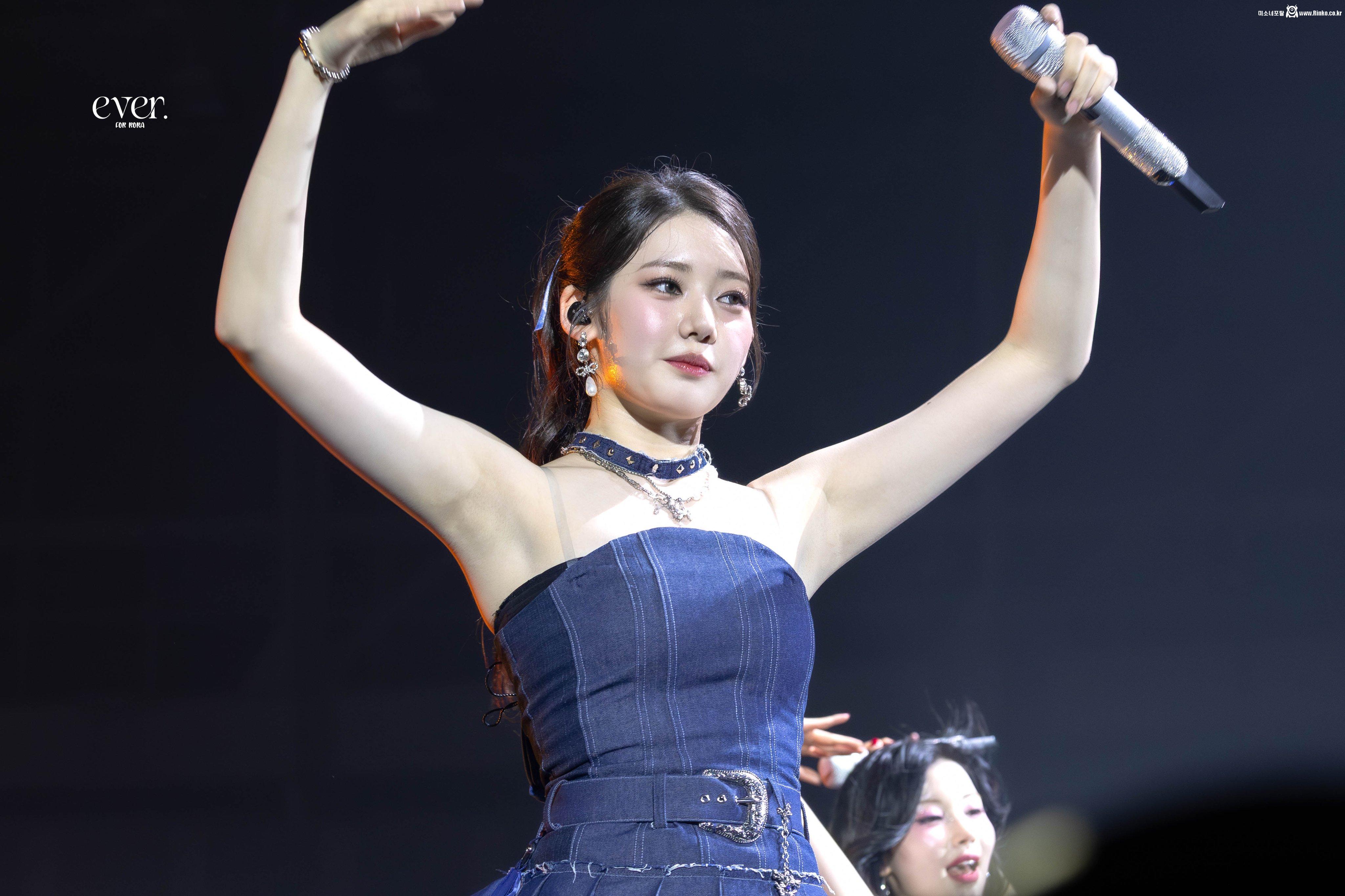 베이비몬스터 로라_117028_1.jpg