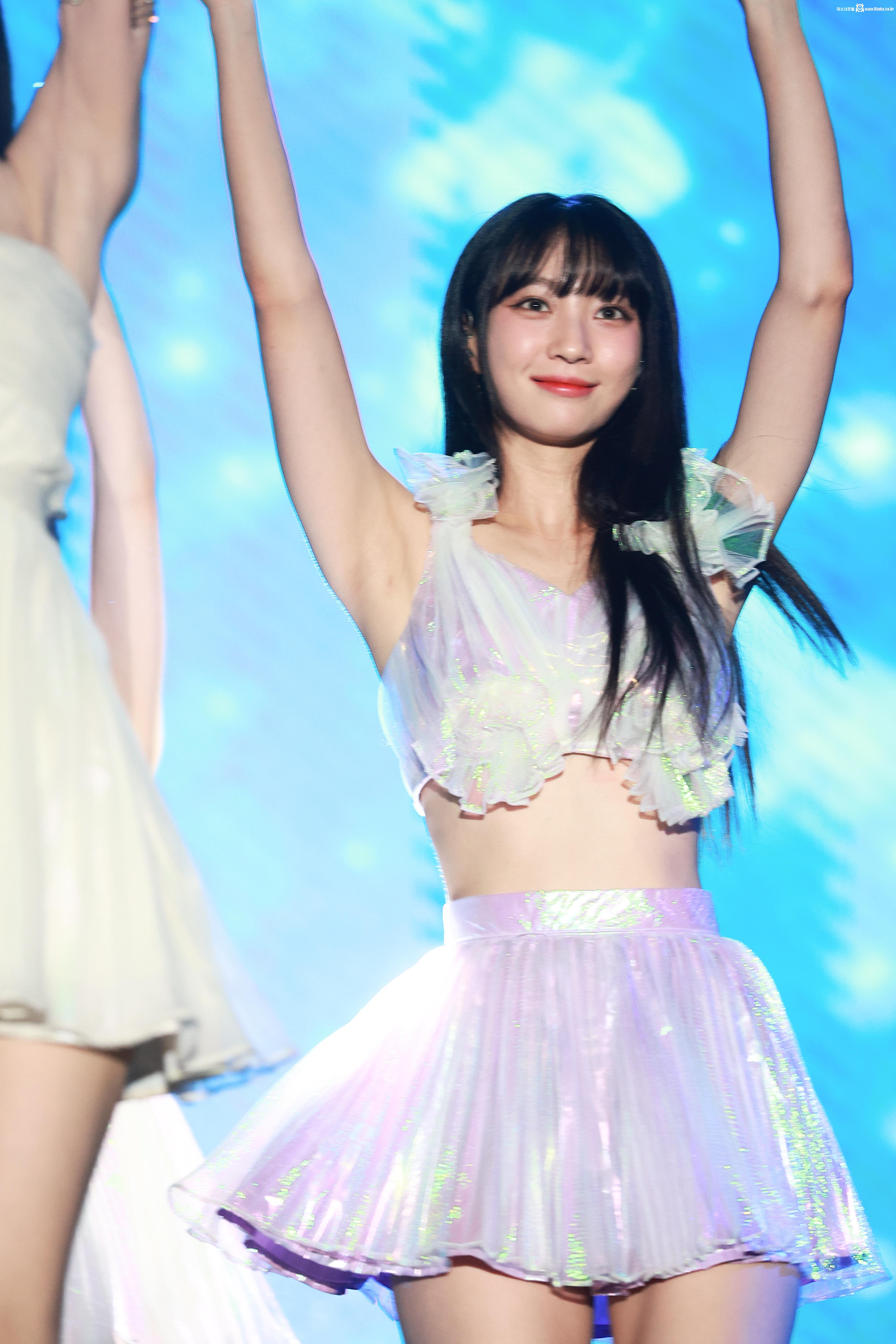 오마이걸 유빈 레전드_117077_4.jpg