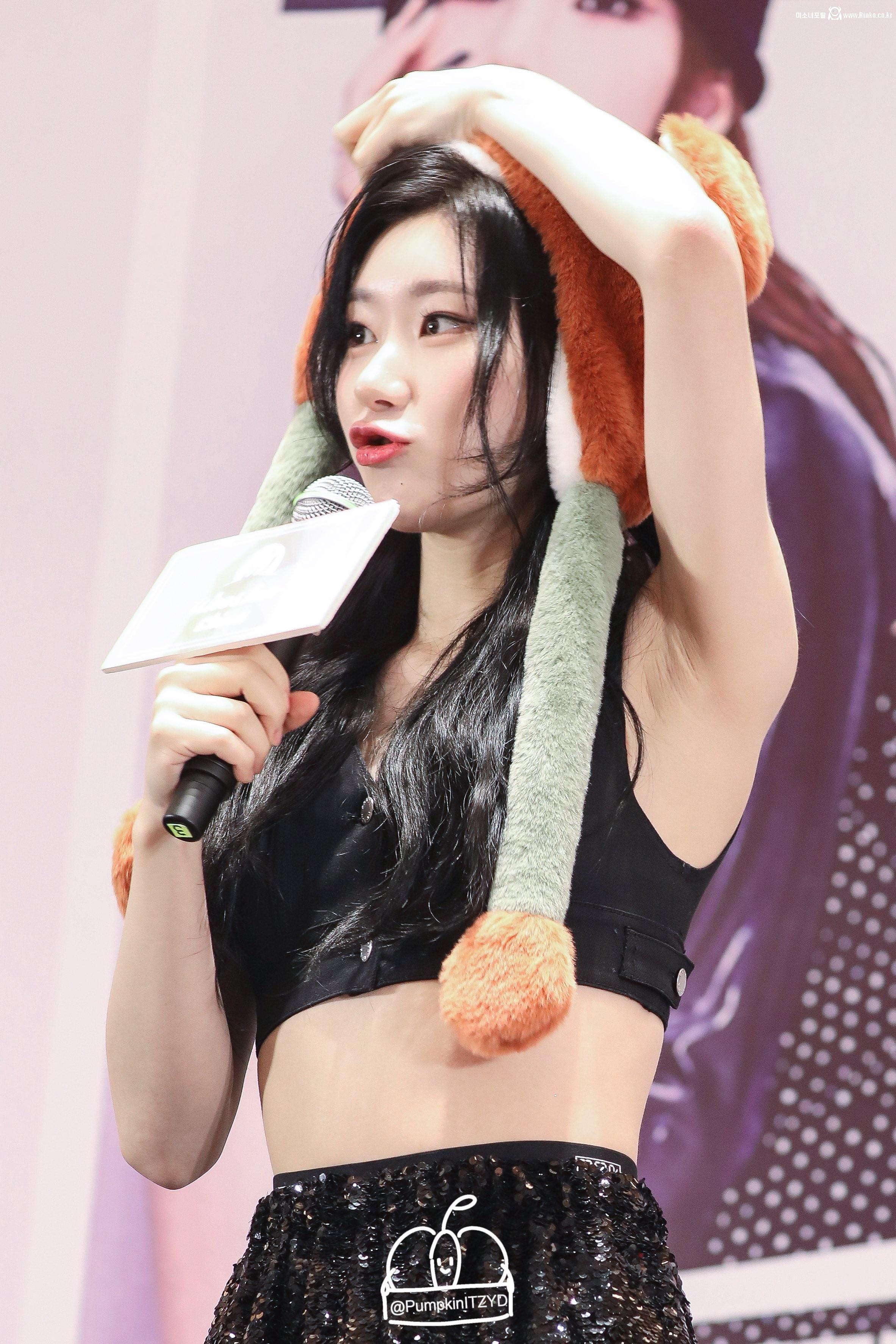 있지 채령 3단 확대 겨드랑이_117092_5.jpg