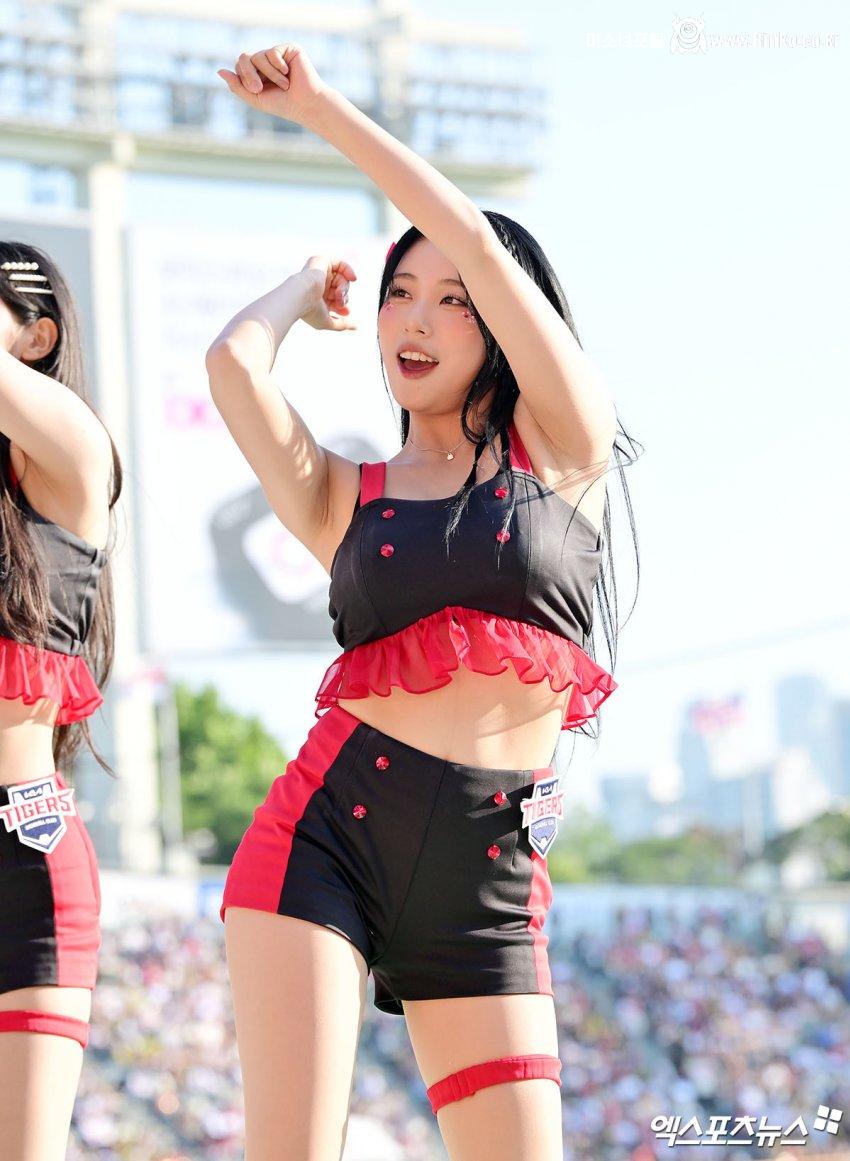 치어리더 민소매_117167_4.jpg