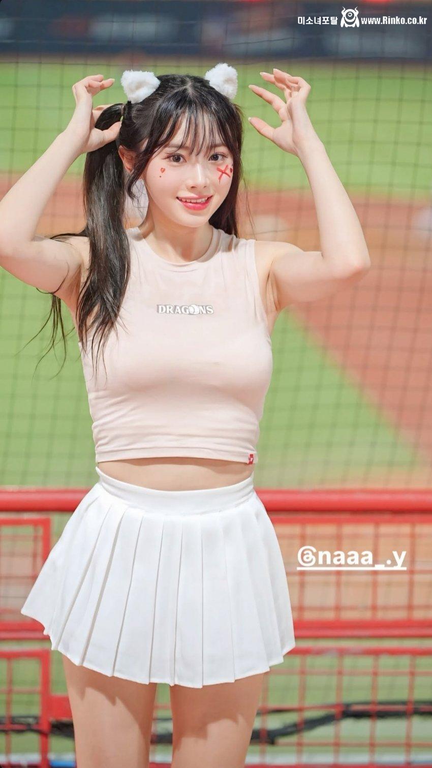 치어리더 김나연_117235_1.jpg