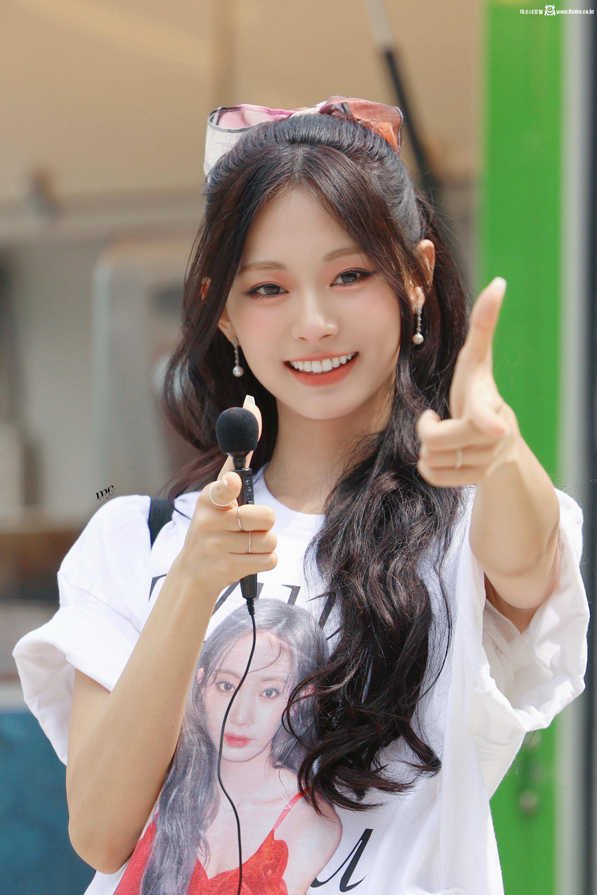 쯔위 은근슬겨_117419_1.jpg